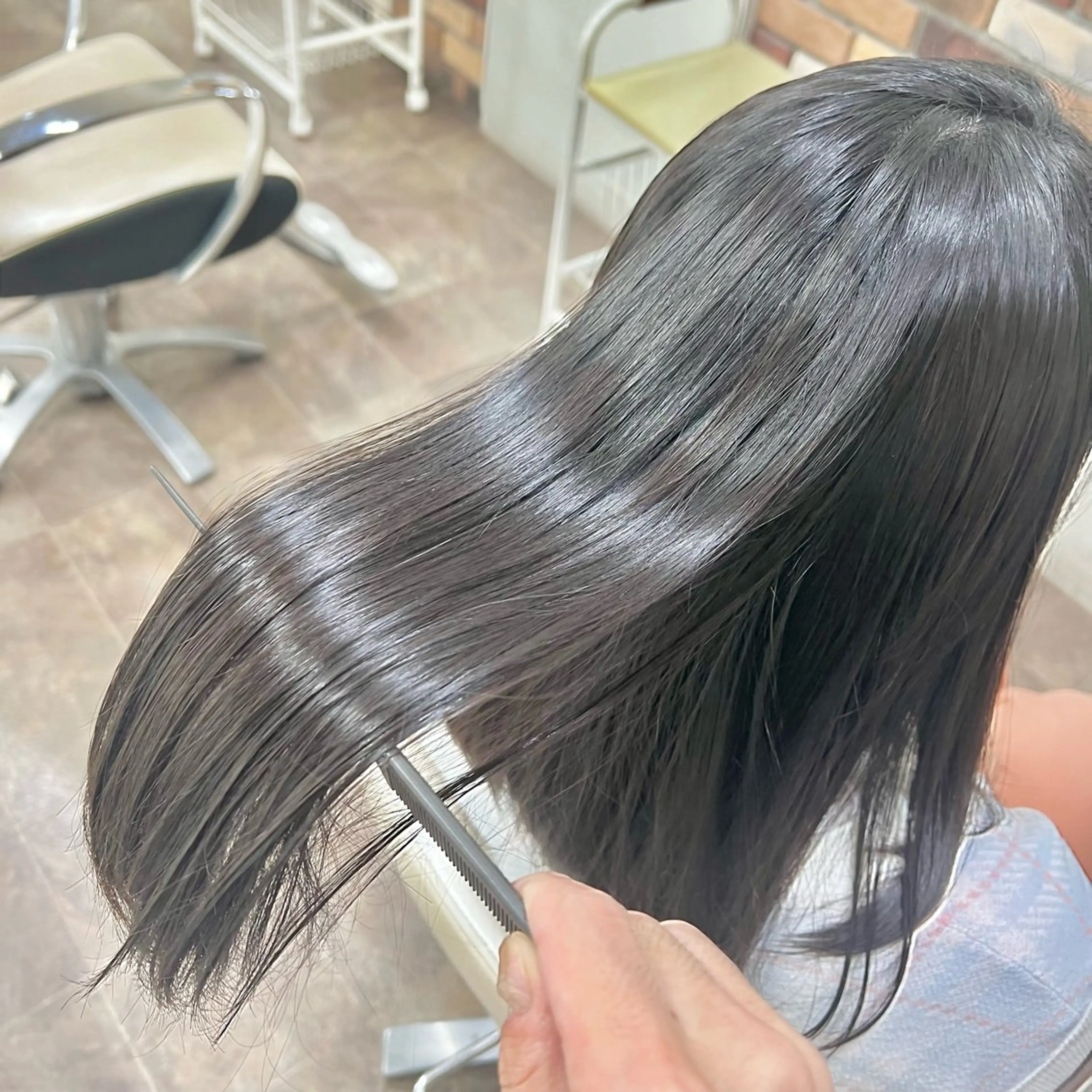 ロング パーマ 髪質改善 縮毛矯正 スパークヘア所属・大人女性の縮毛矯正/ お手入れ簡単/馬渕樹のヘアスタイル