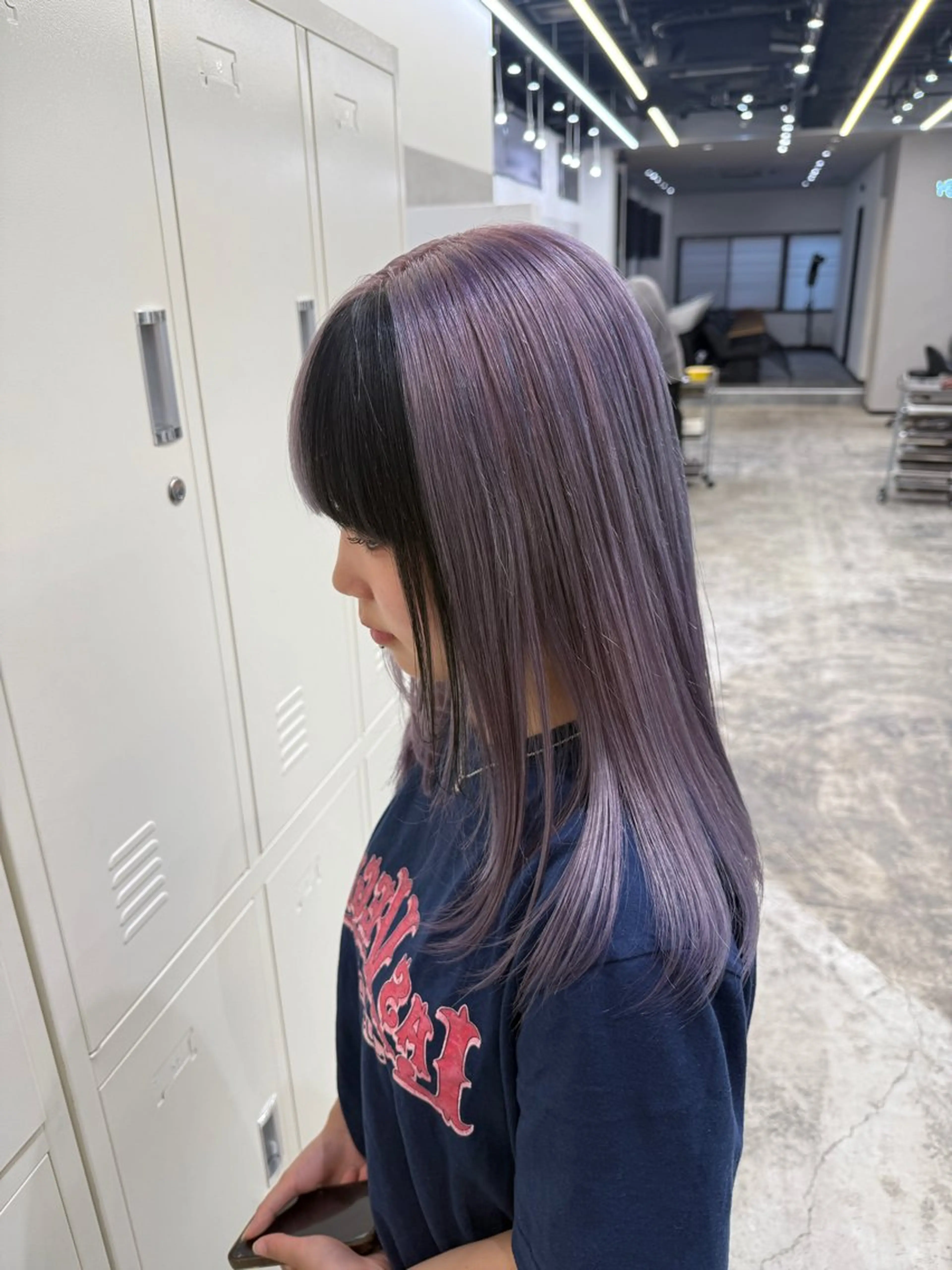 ロング カラー ヘアカラー ハイトーンカラー🐬 えりかのヘアスタイル