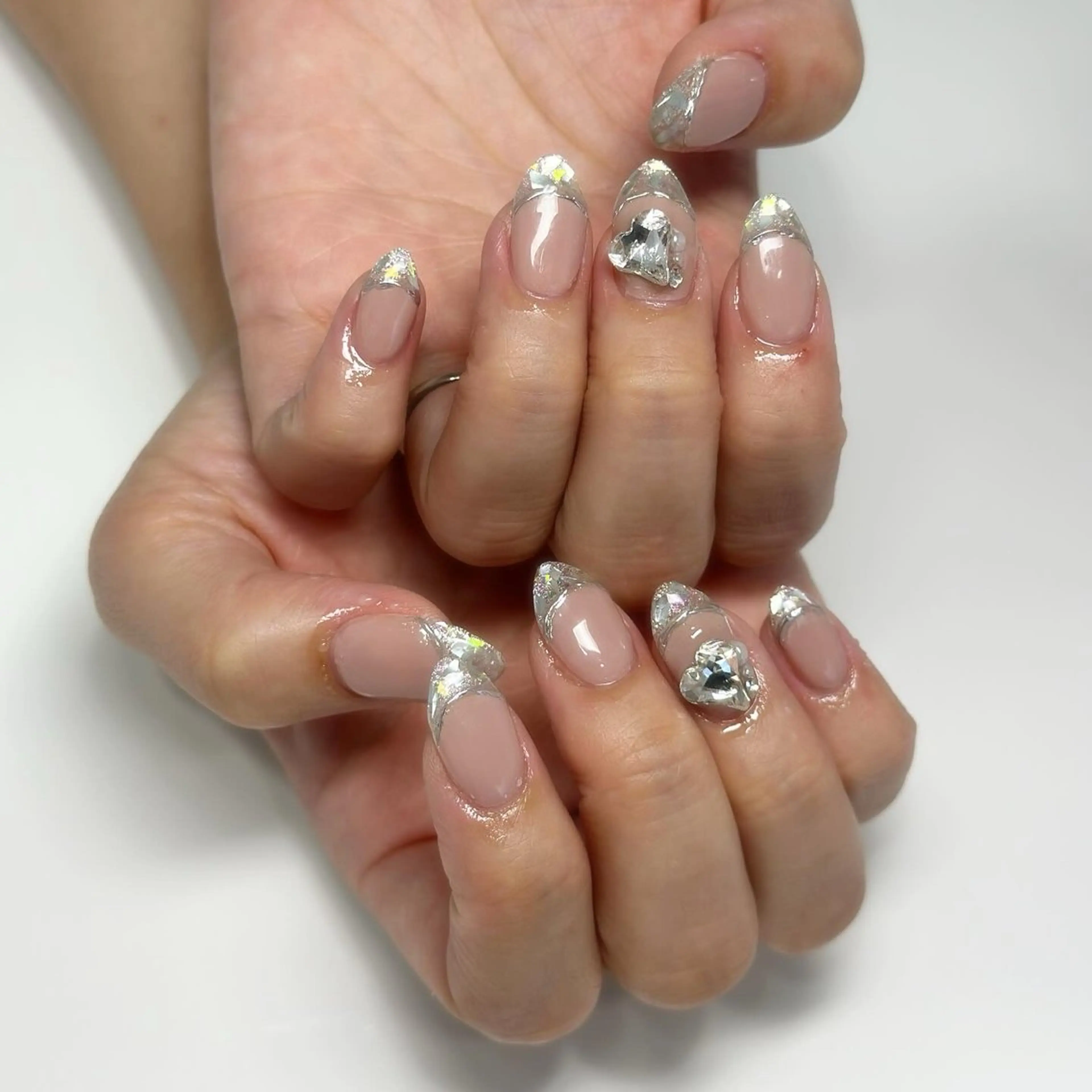 ネイル フレンチネイル ガラスフレンチ ハンドネイル ri.em.da mariのネイルデザイン