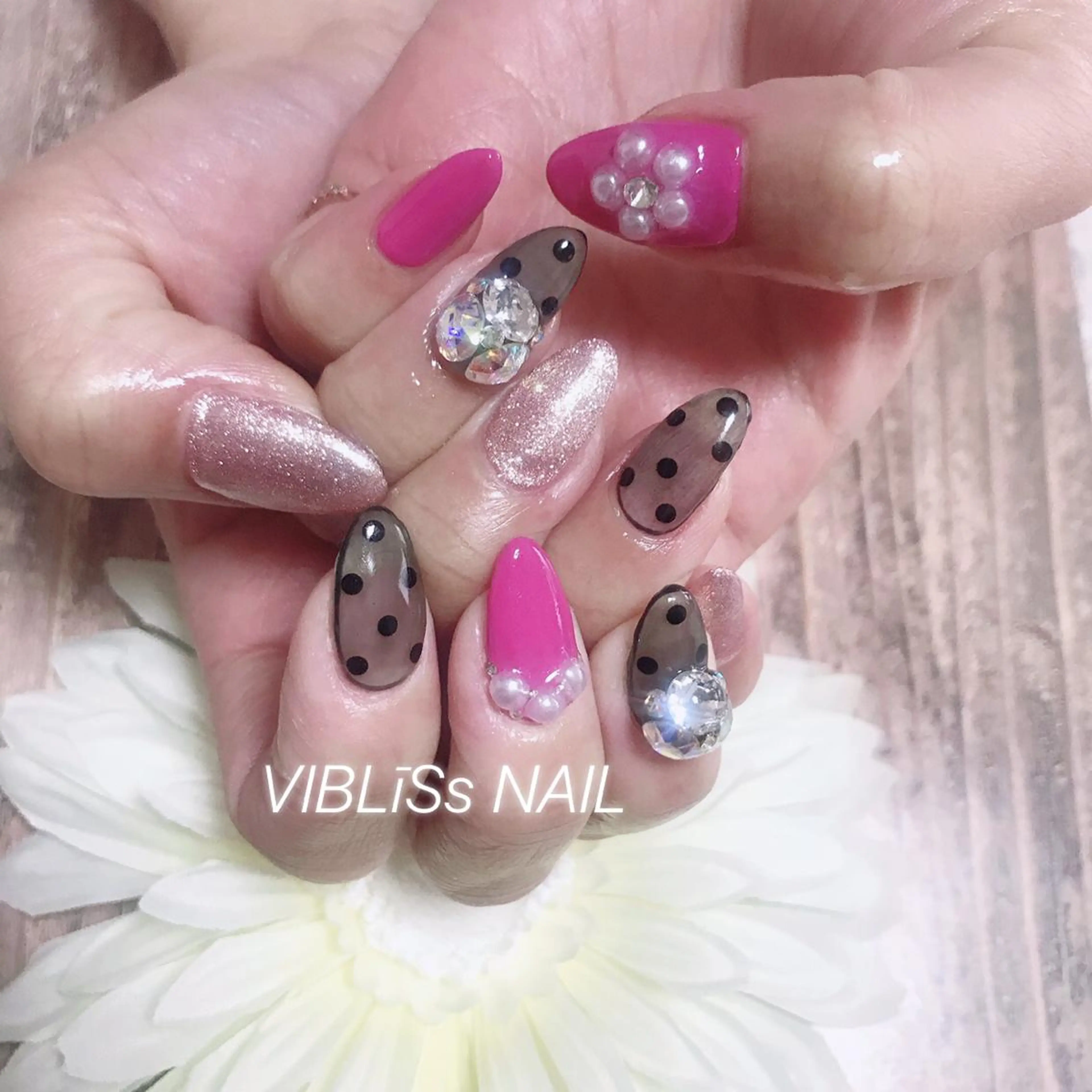 ネイル VIBLīSs nailのネイルデザイン