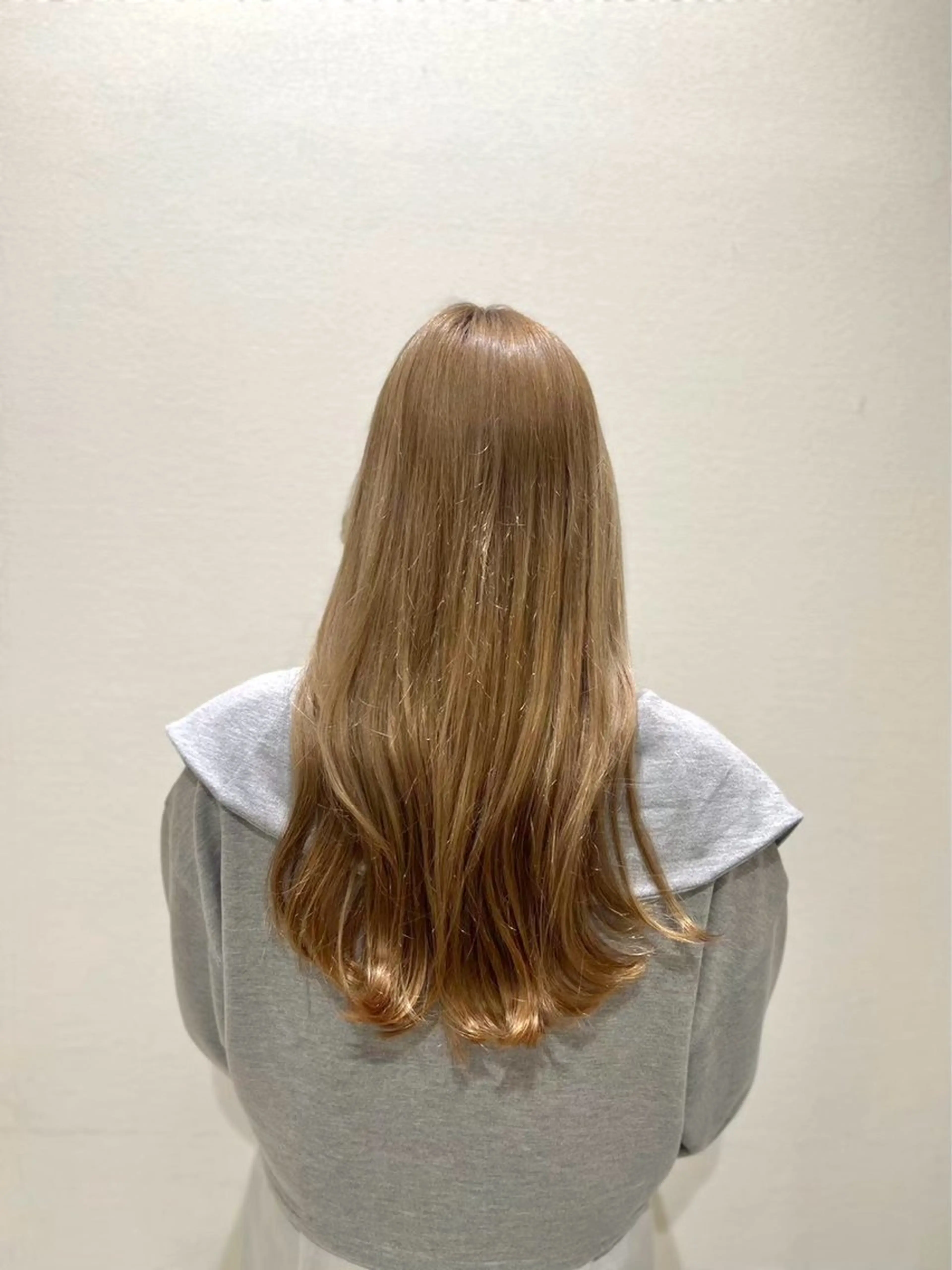 カラー 鵤木 朋香のヘアスタイル