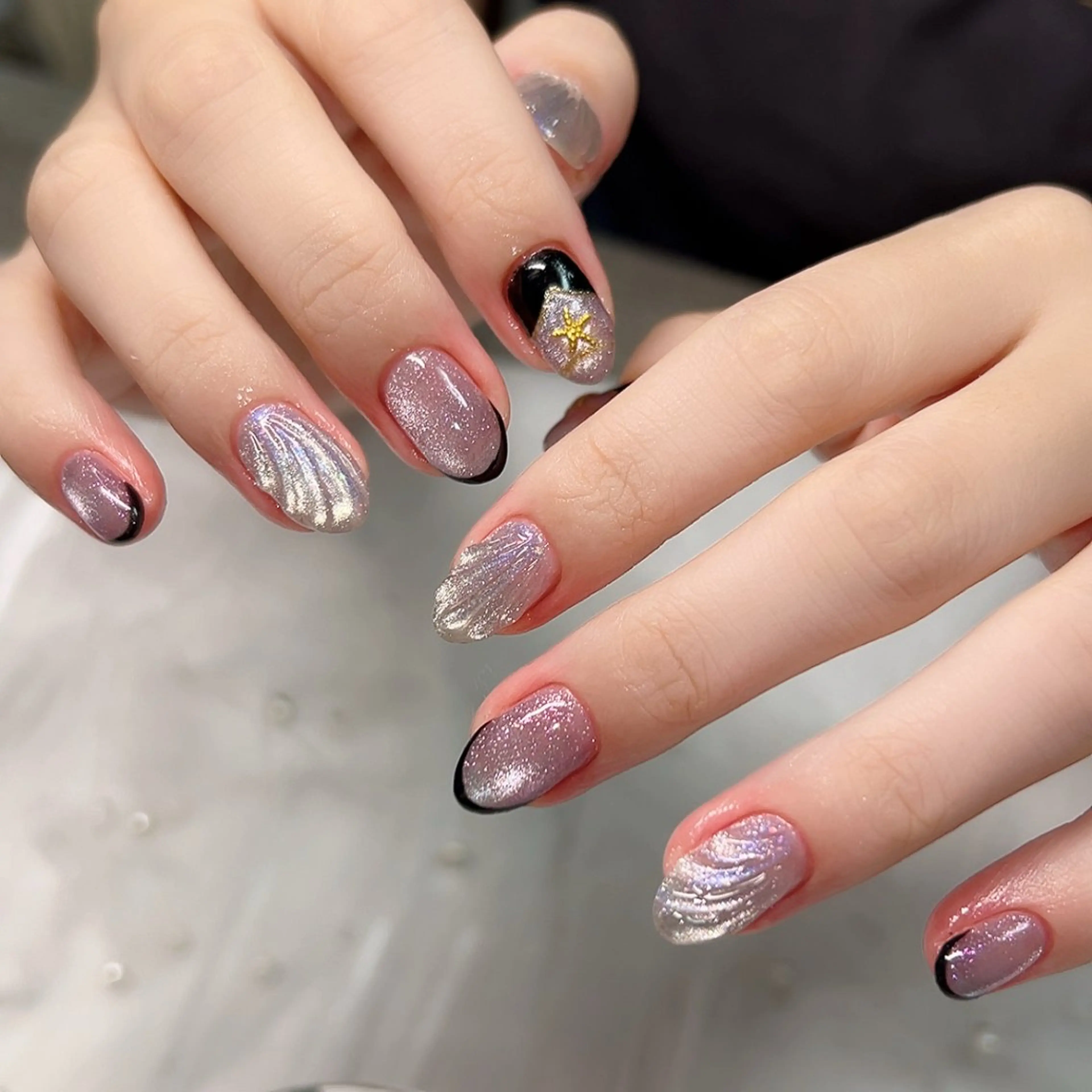 ネイル キラキラネイル 冬ネイル ハンドネイル Cute Tips nailのネイルデザイン