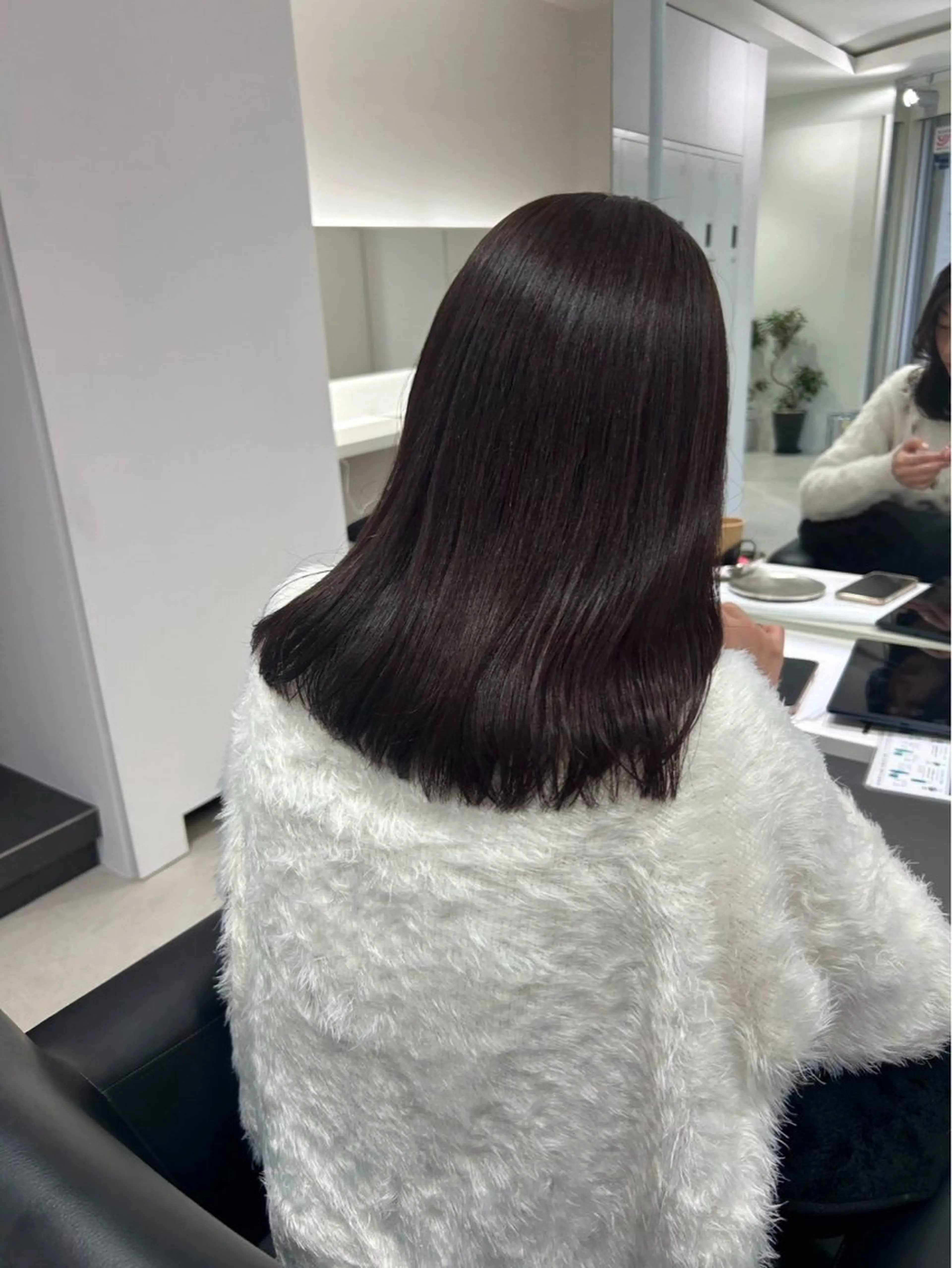 セミロング 髪質改善 ヘアカラー トリートメント senri 暖色ツヤ感カラー♥️のヘアスタイル