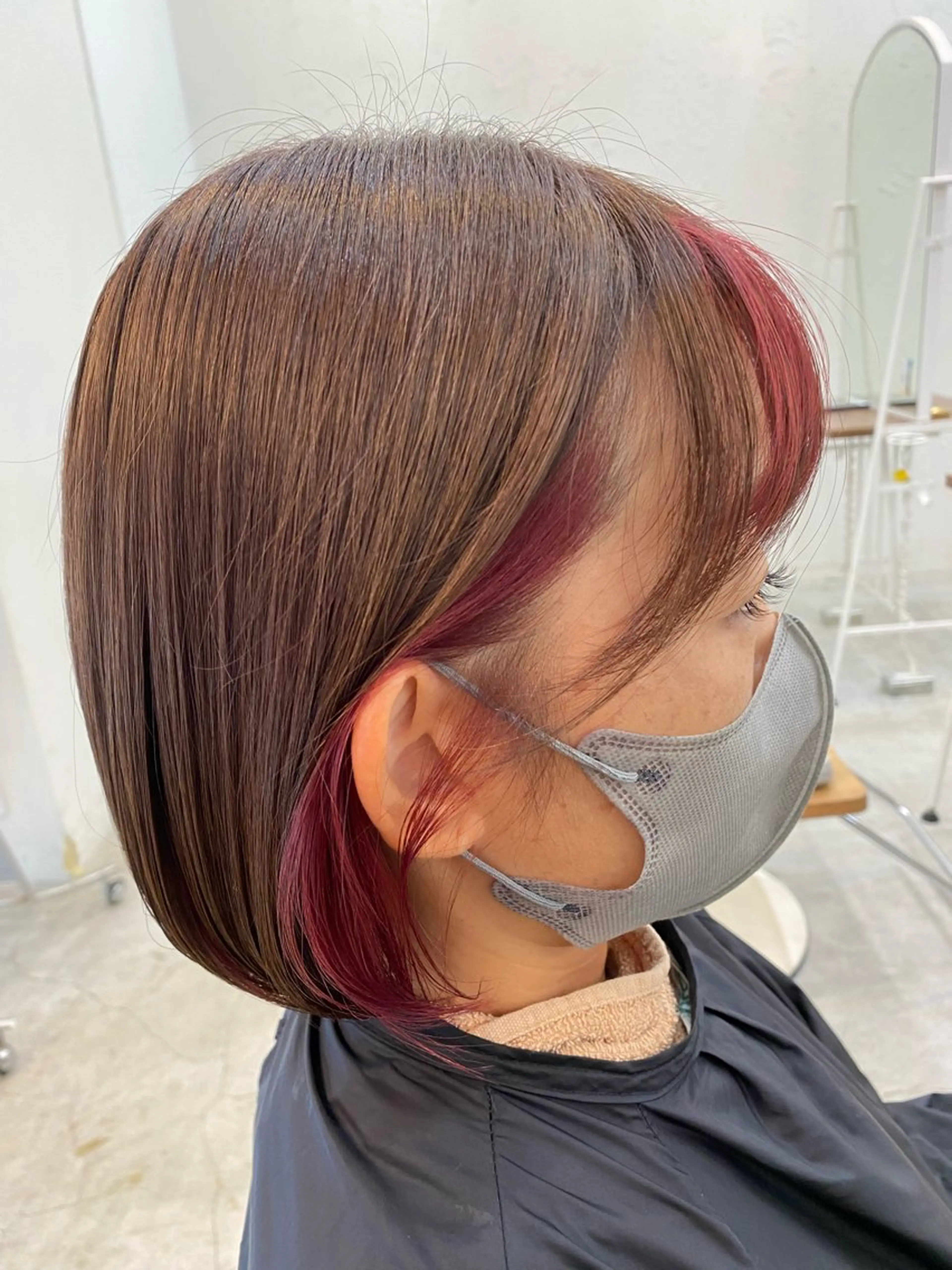 ショート カラー ベージュカラー ボルドーカラー ピンクカラー ヘアカラー ROMMY所属・似合わせヘア 💇🏻‍♀/マリアのヘアスタイル