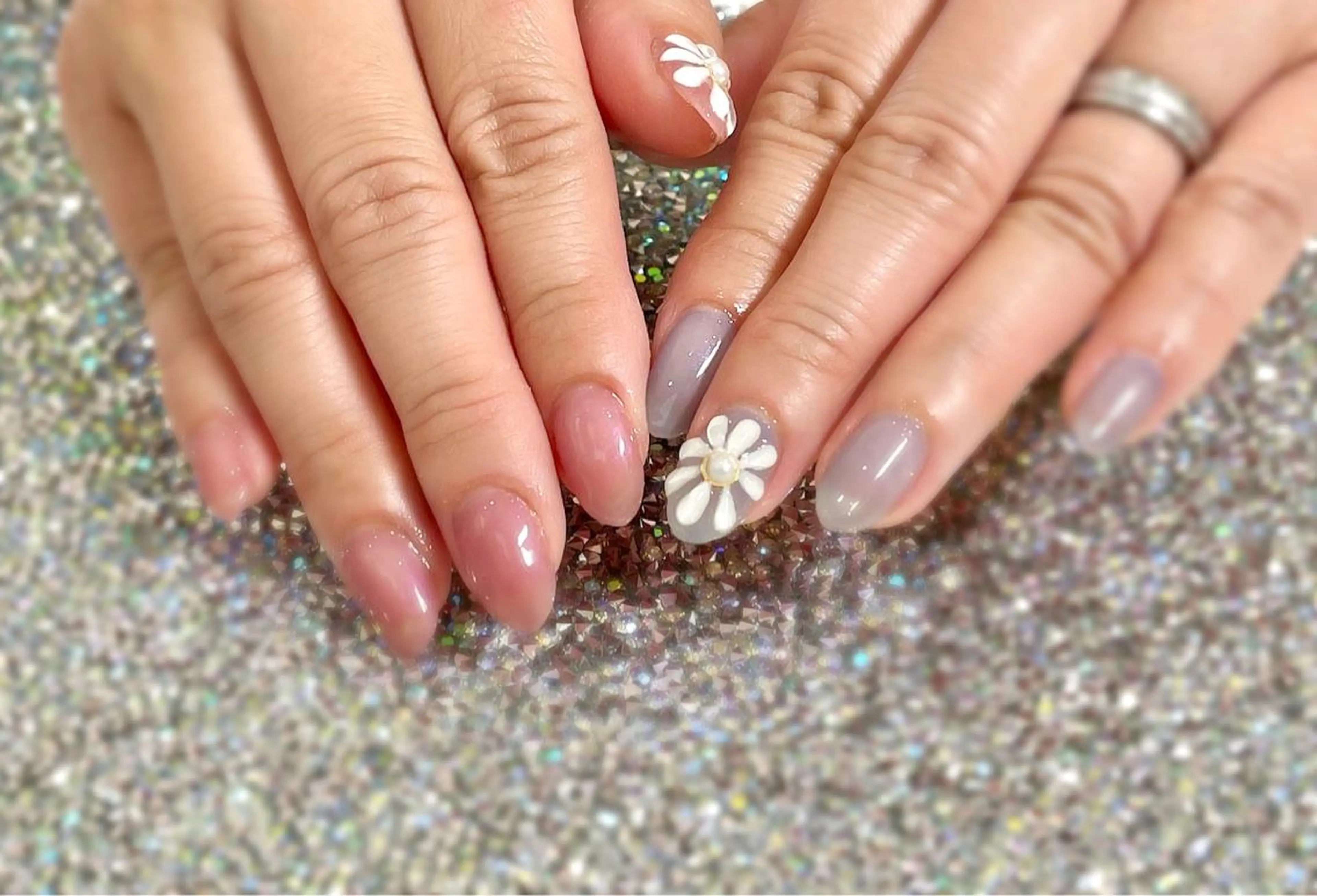 ミディアム BURGUNDY 🌹eriのネイルデザイン