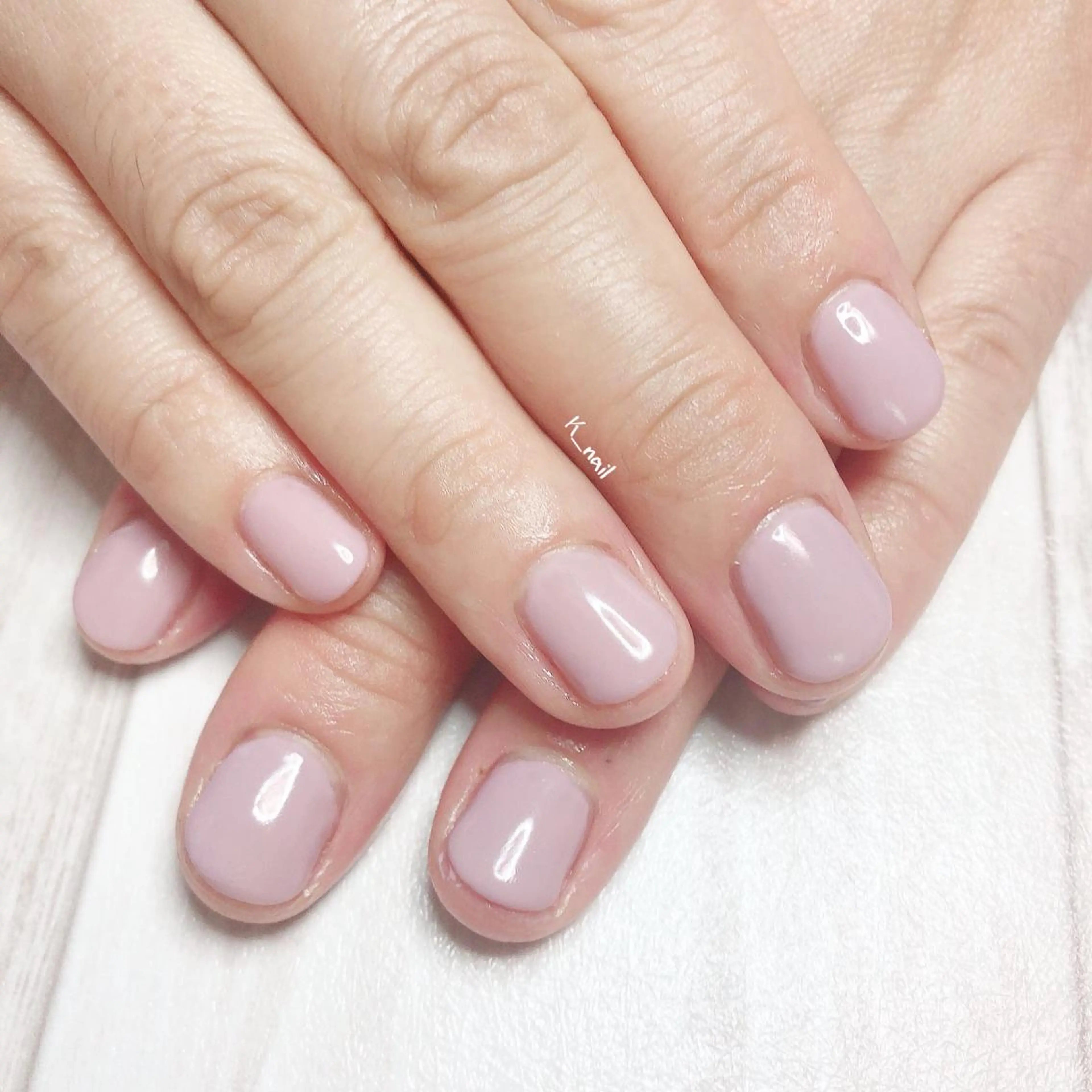 ネイル ワンカラーネイル ハンドネイル douceknail所属・本厚木💅 ネイル＆ダブル脱毛のネイルデザイン