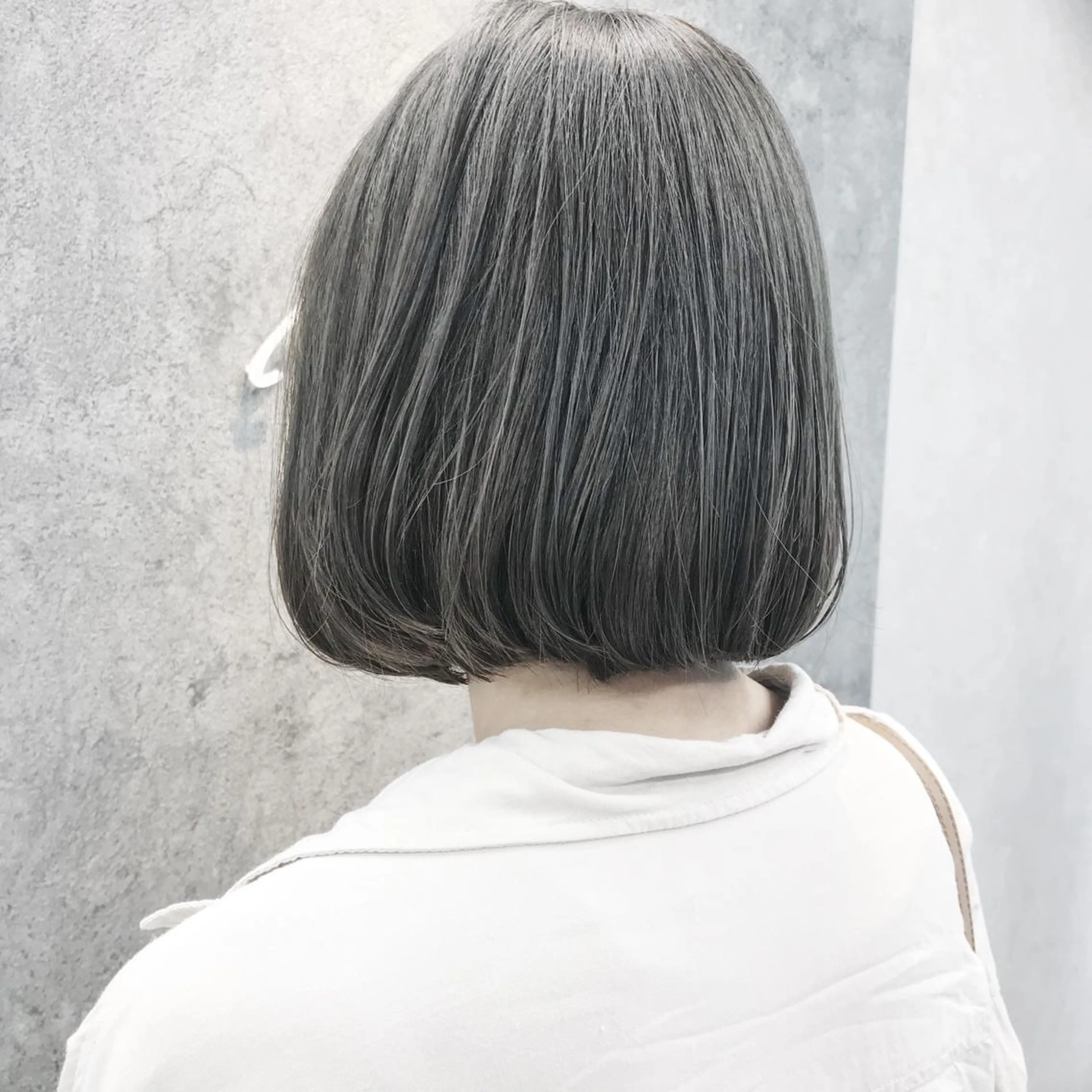 ショート アッシュ カット ヘアカラー トリートメント 所渉/韓国レイヤー /ウルフカットのヘアスタイル