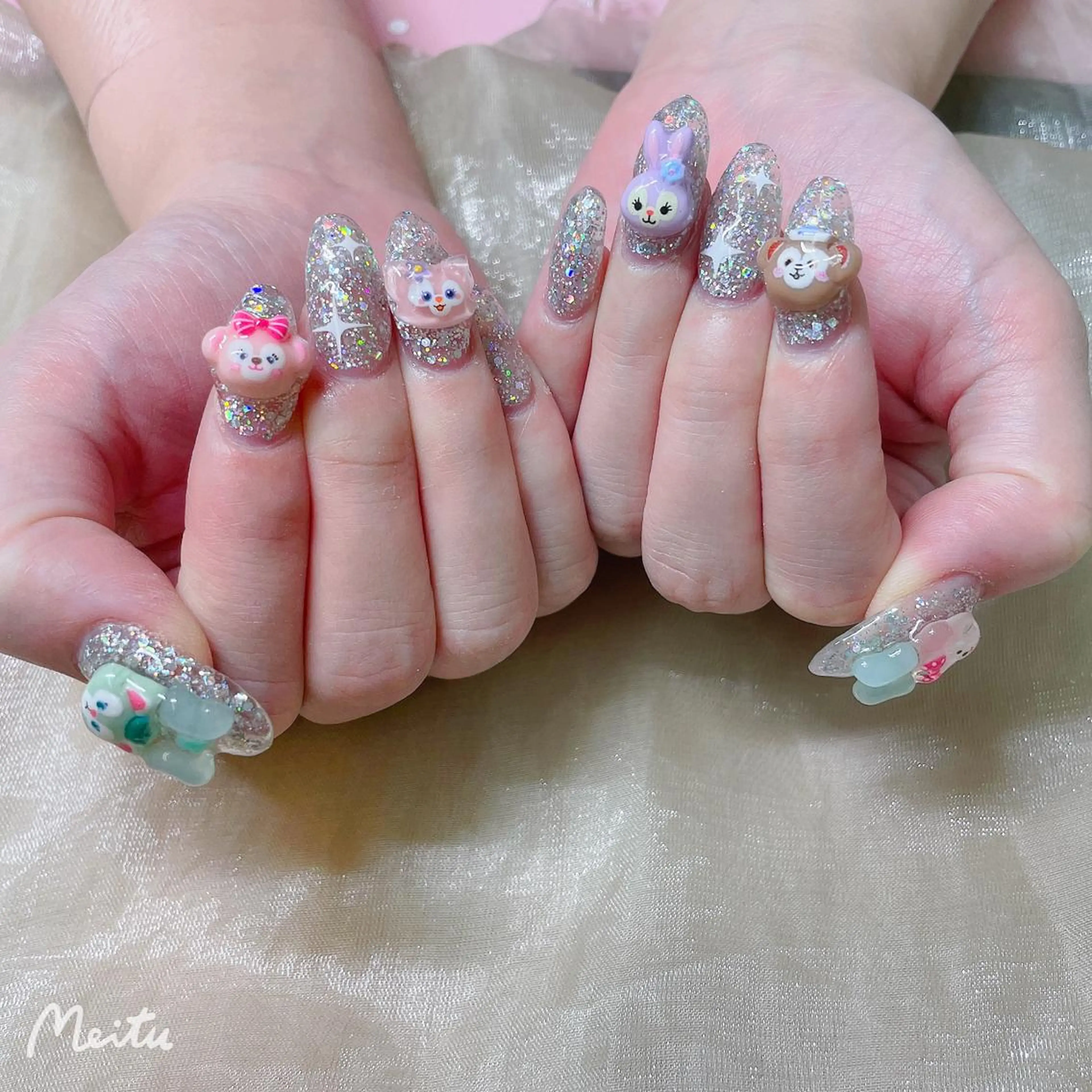 ネイル ハンドネイル リ サのネイルデザイン