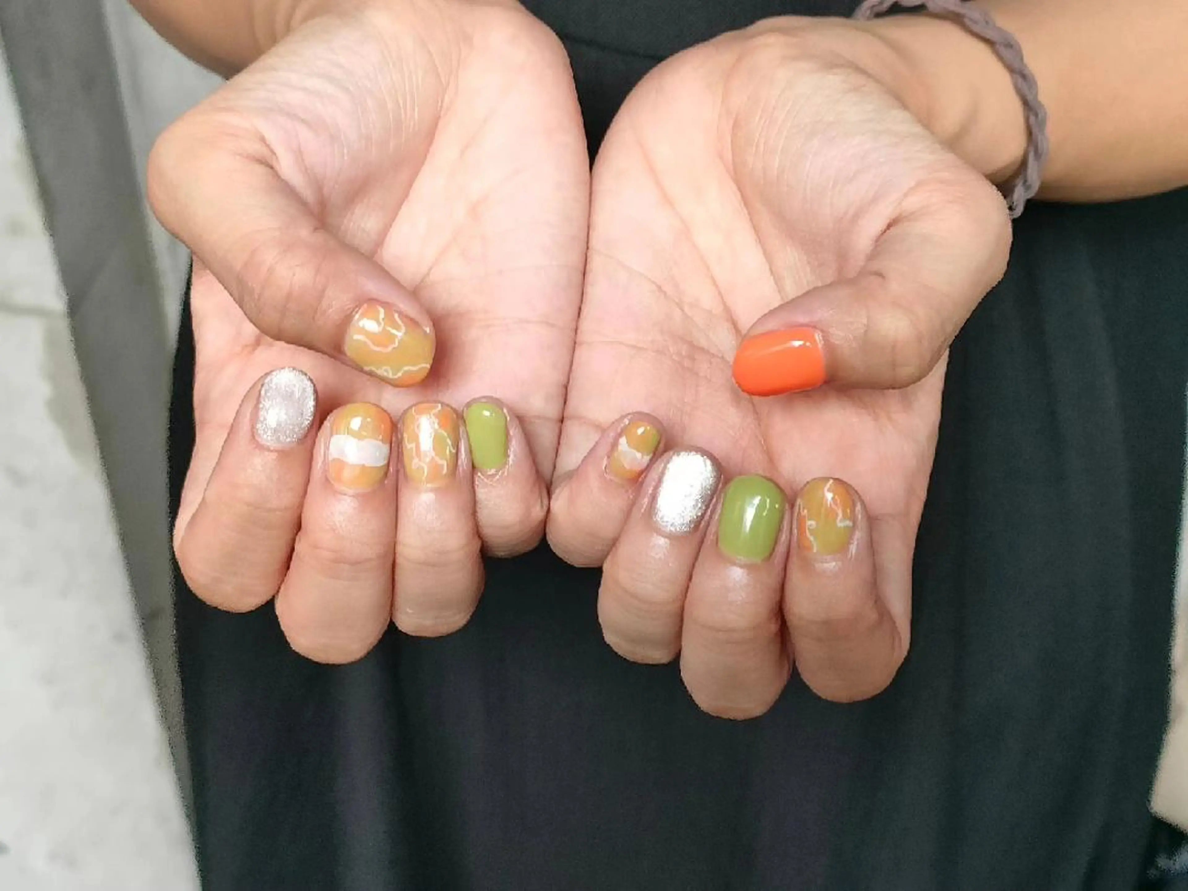 ネイル ニュアンスネイル oir. nailsalonのネイルデザイン