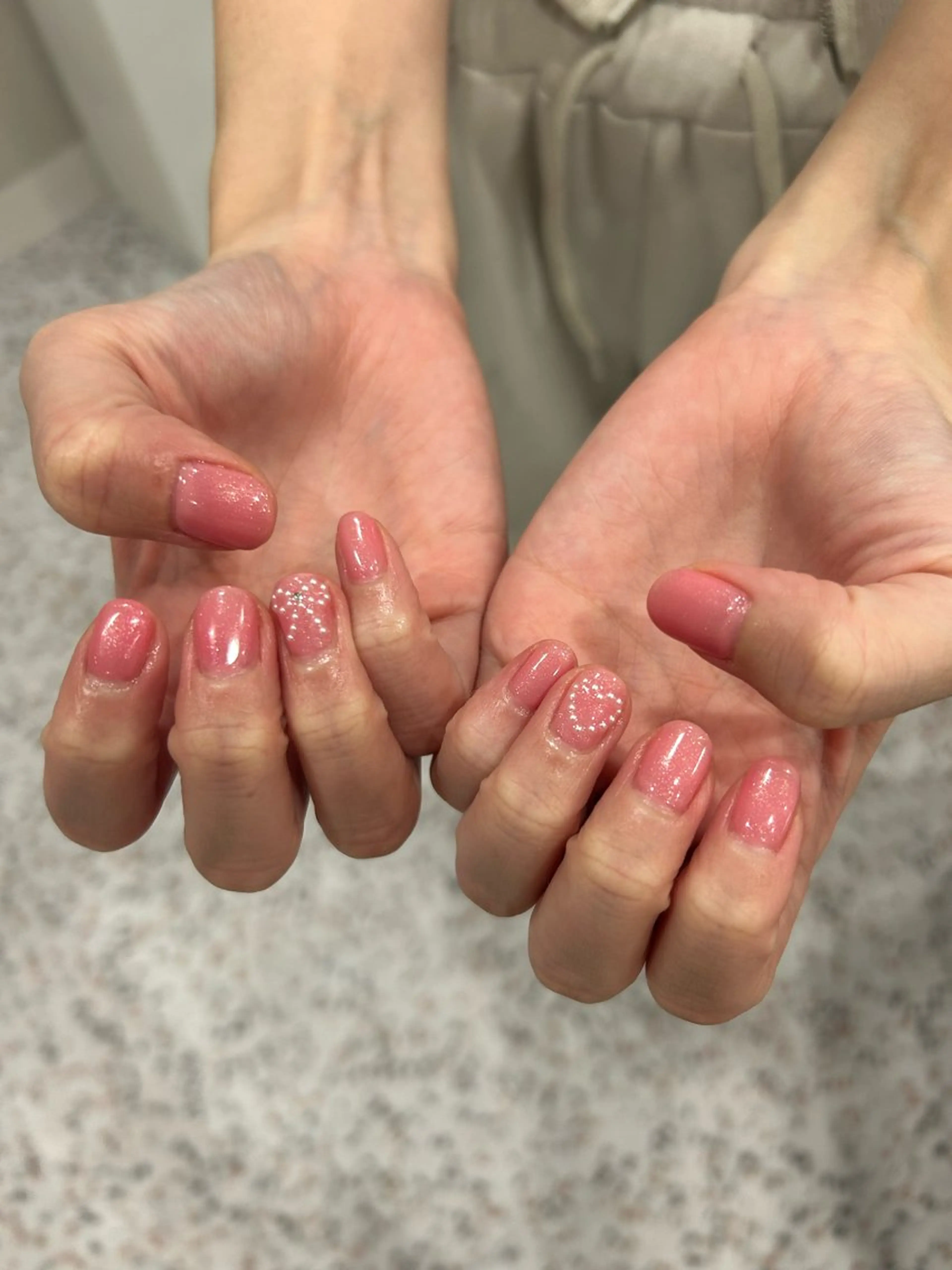 ネイル ハンドネイル snazzy所属・小松 千冬のネイルデザイン