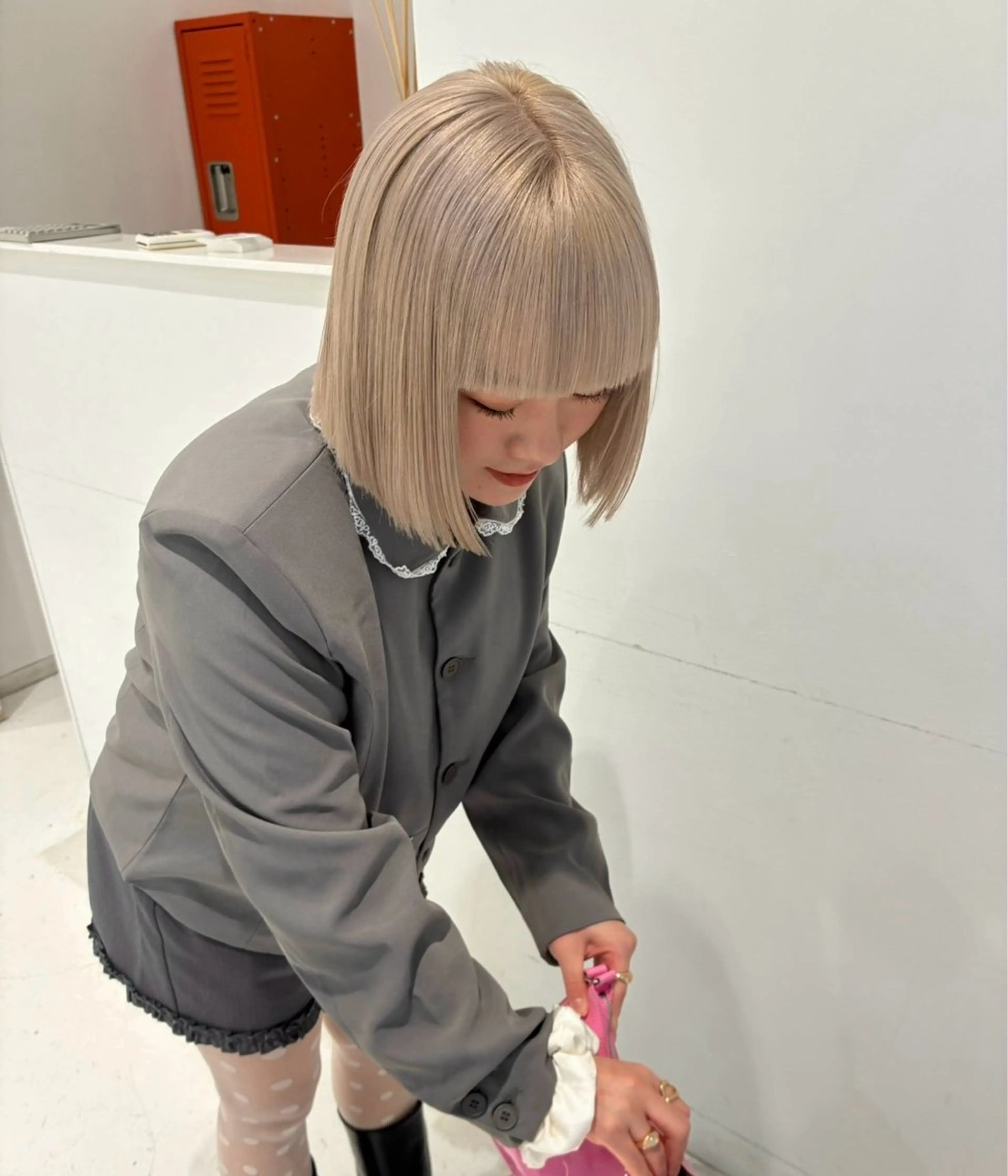 ミディアム カット ヘアカラー トリートメント Nought所属・cono noughtのヘアスタイル