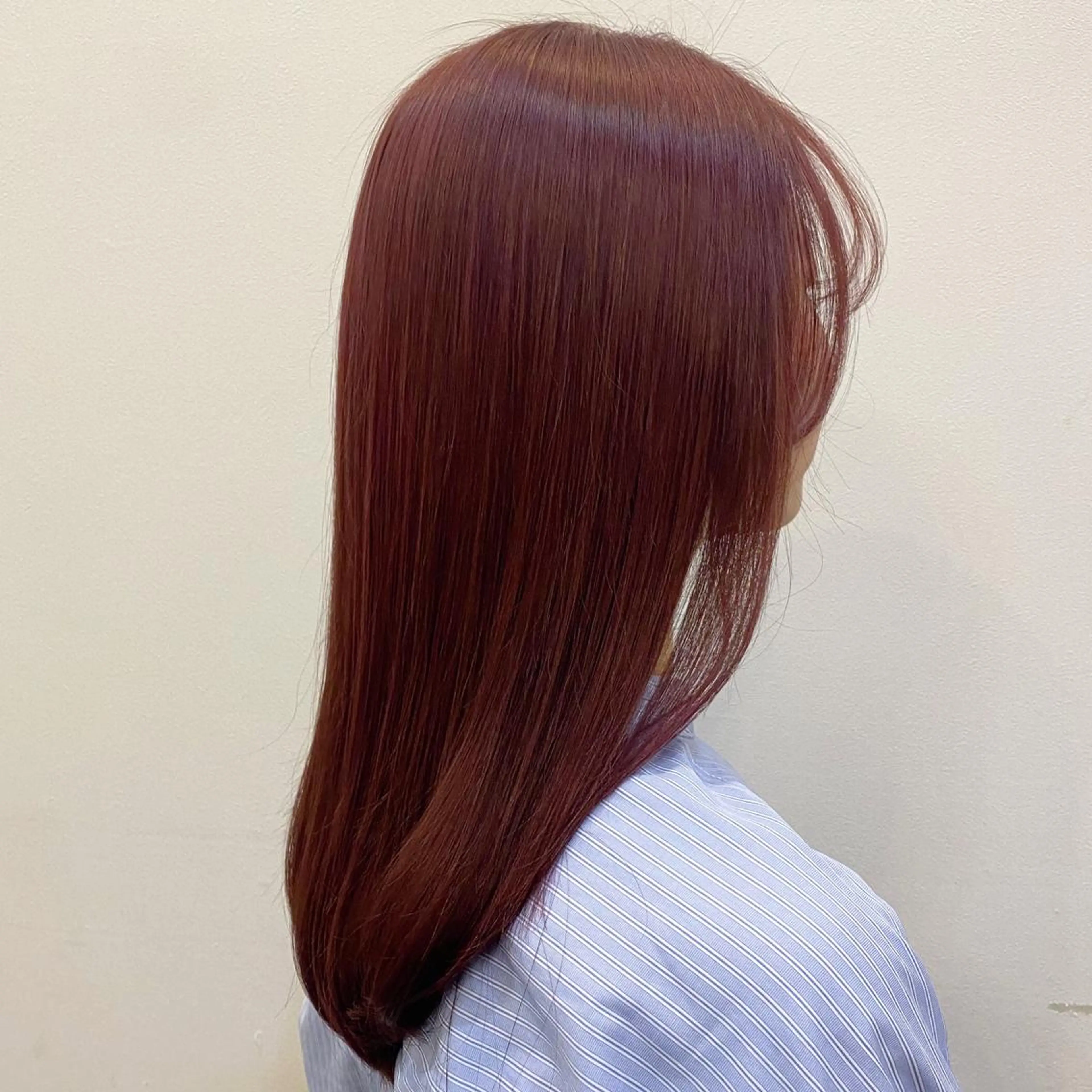 ロング カラー ナミ🩶暗髪/暖色 ❤️/透明感/縮毛のヘアスタイル