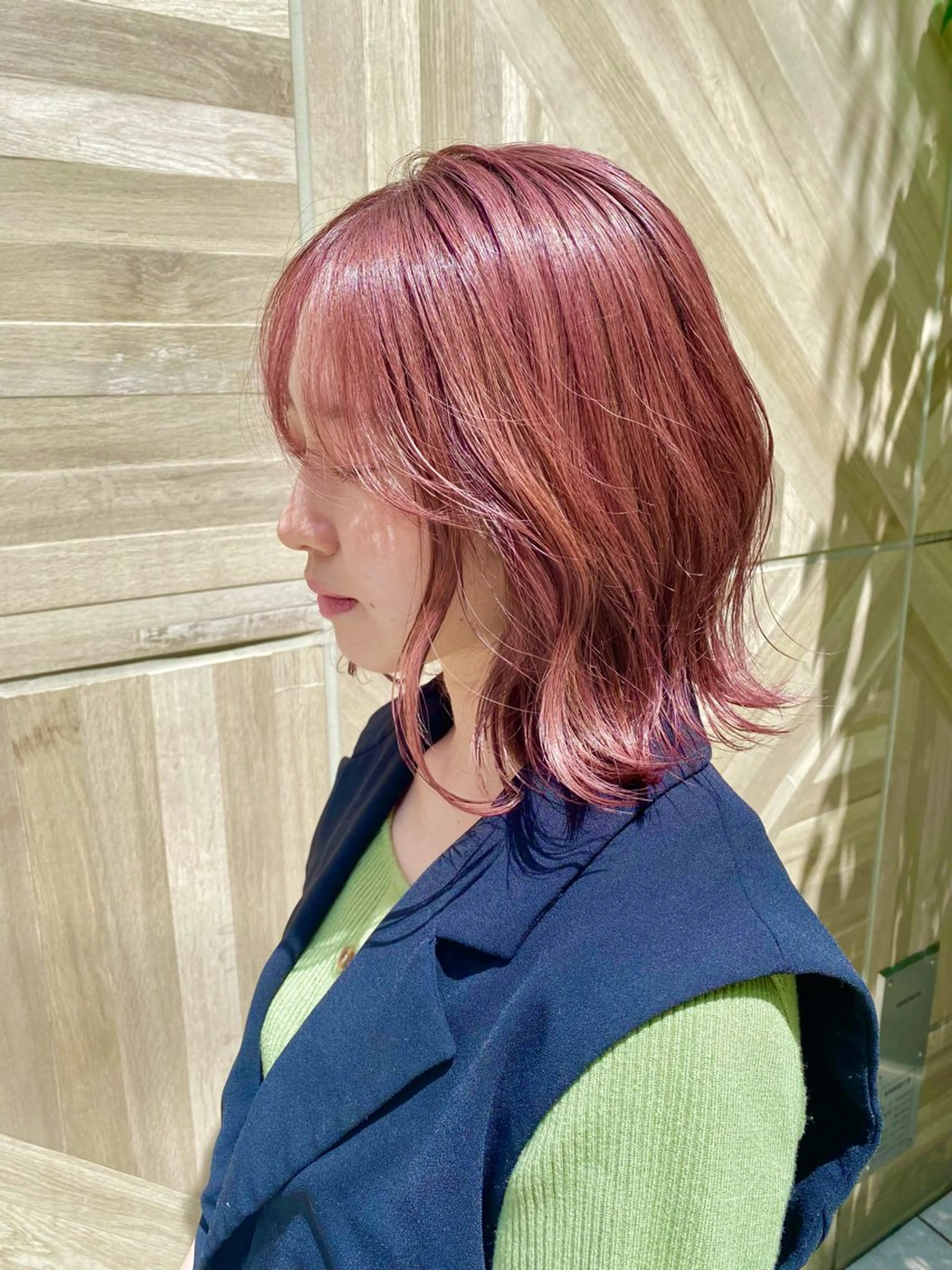 ミディアム カラー アッシュ ブリーチ ピンクカラー ピンクアッシュ ヘアカラー 暖色カラー/天神/ ヘイマサクラのヘアスタイル