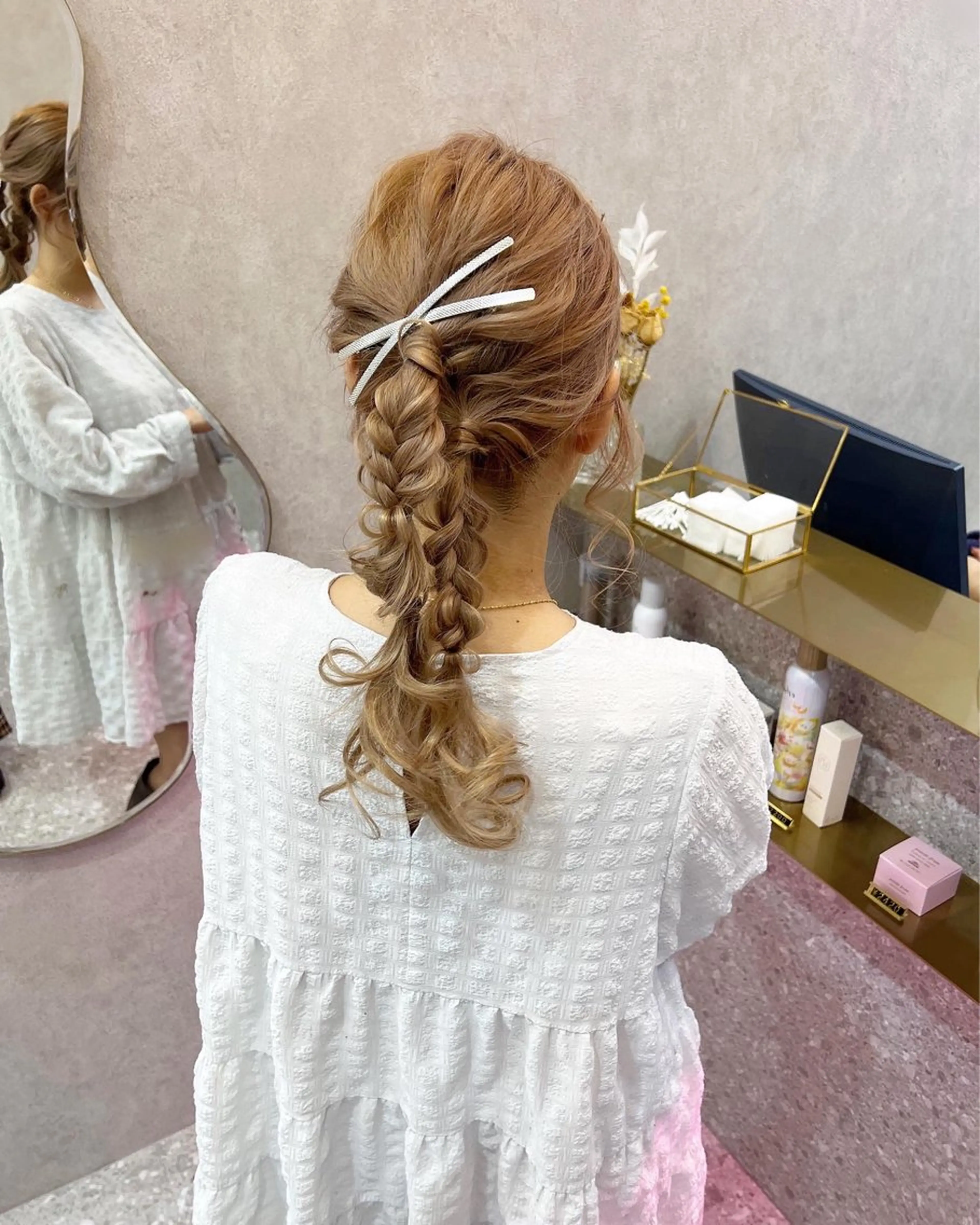 ロング ヘアアレンジ Lond Bloom所属・🎀はるか ブリーチ なしダブルカラー🎀のヘアスタイル