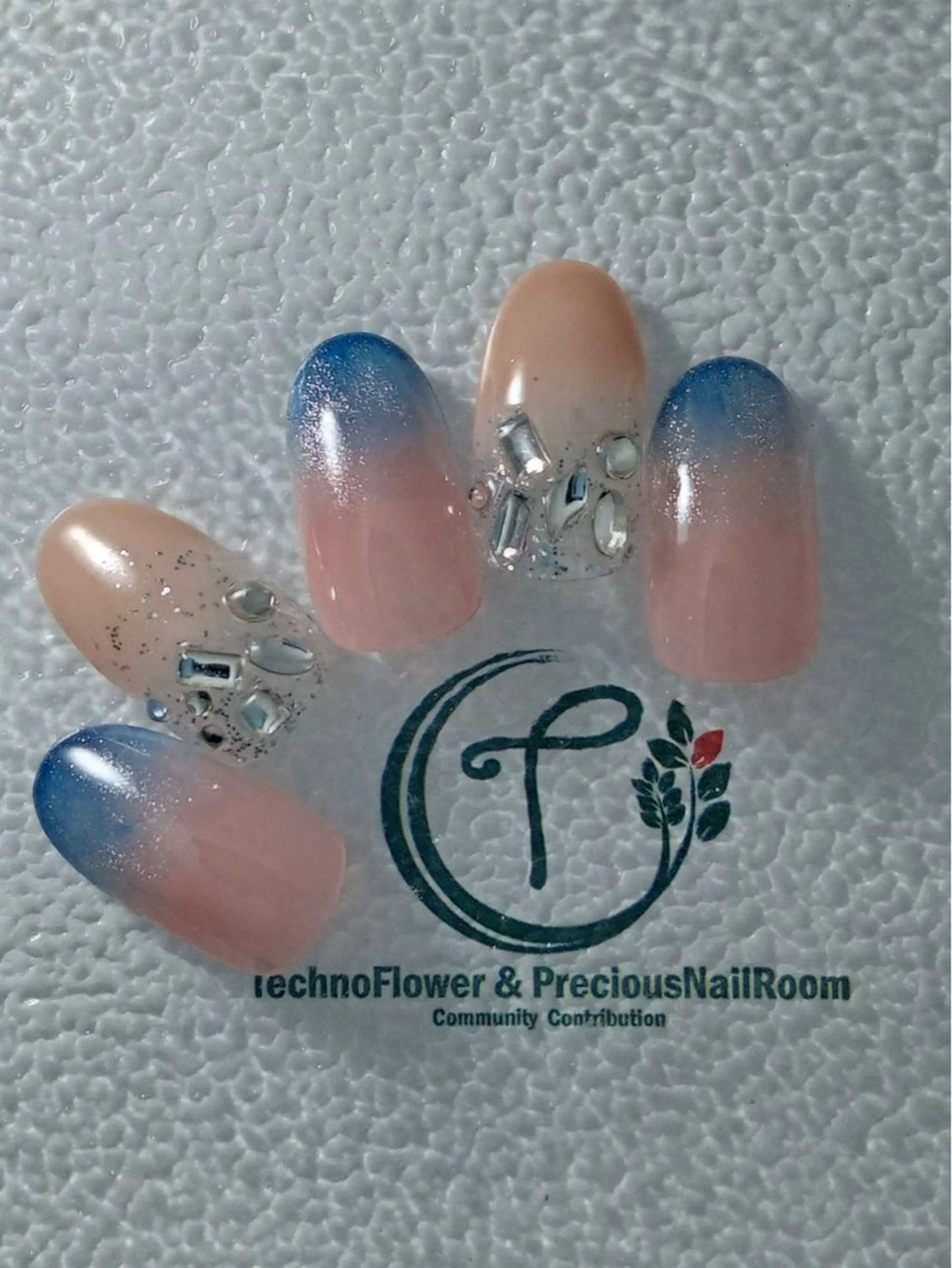 ネイル フラワーネイル precious nail room所属・precious nail  roomのネイルデザイン