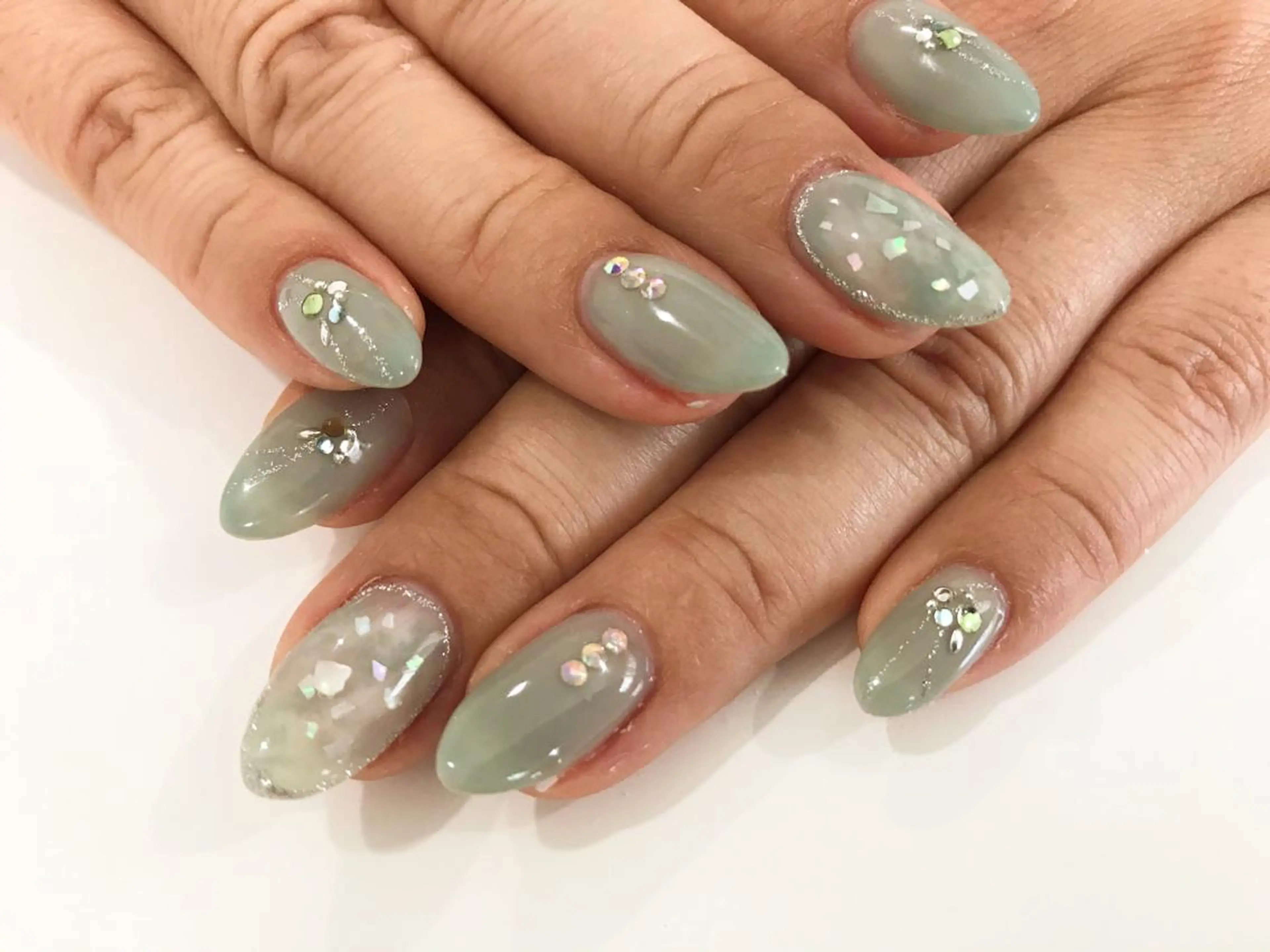 ネイル フットネイル グリーン ニュアンスネイル シンプルネイル 春ネイル ネイル フフラ所属・nail fufla ♡yamane♡のネイルデザイン