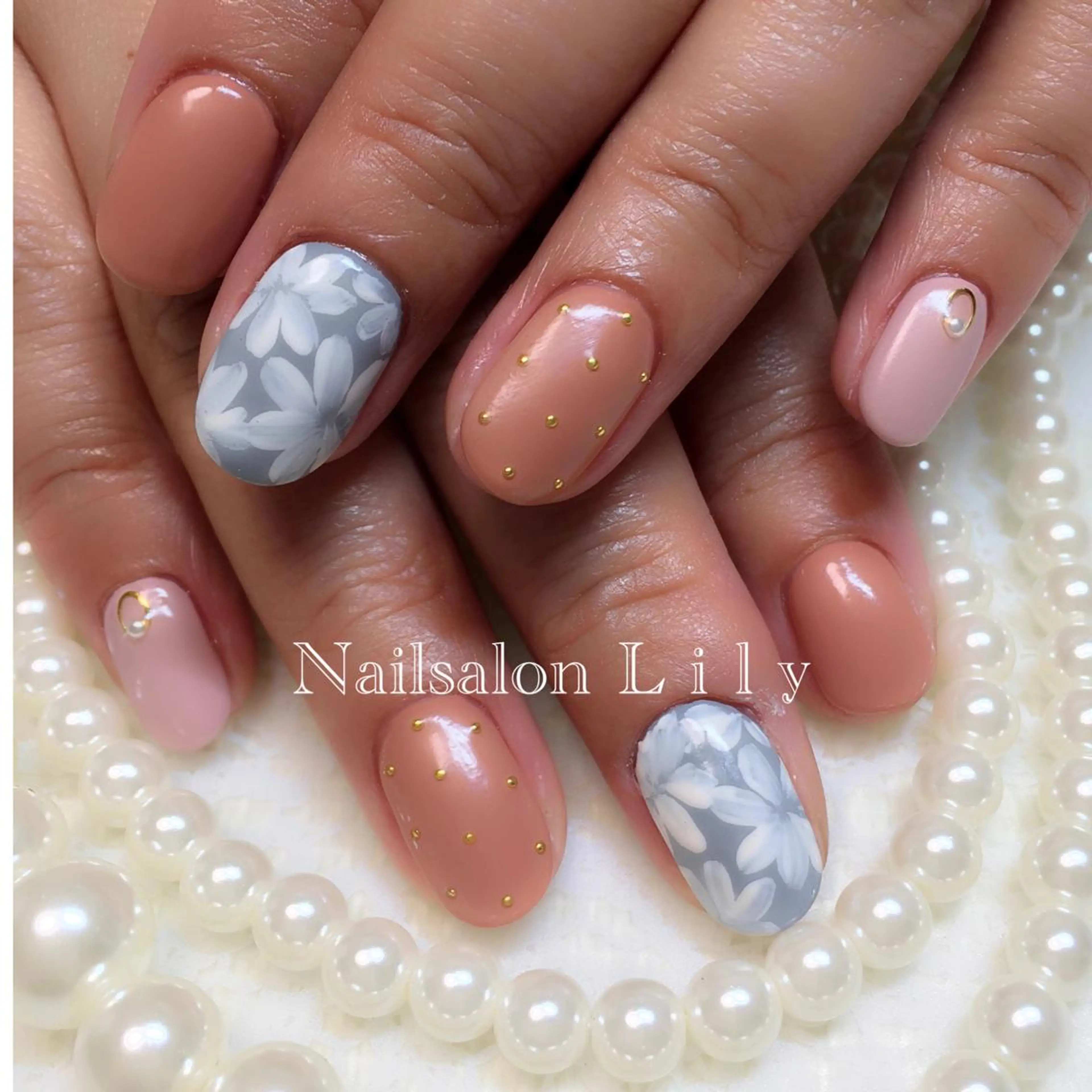 ネイル アートネイル フラワーネイル 春ネイル Nailsalon Lilyのネイルデザイン