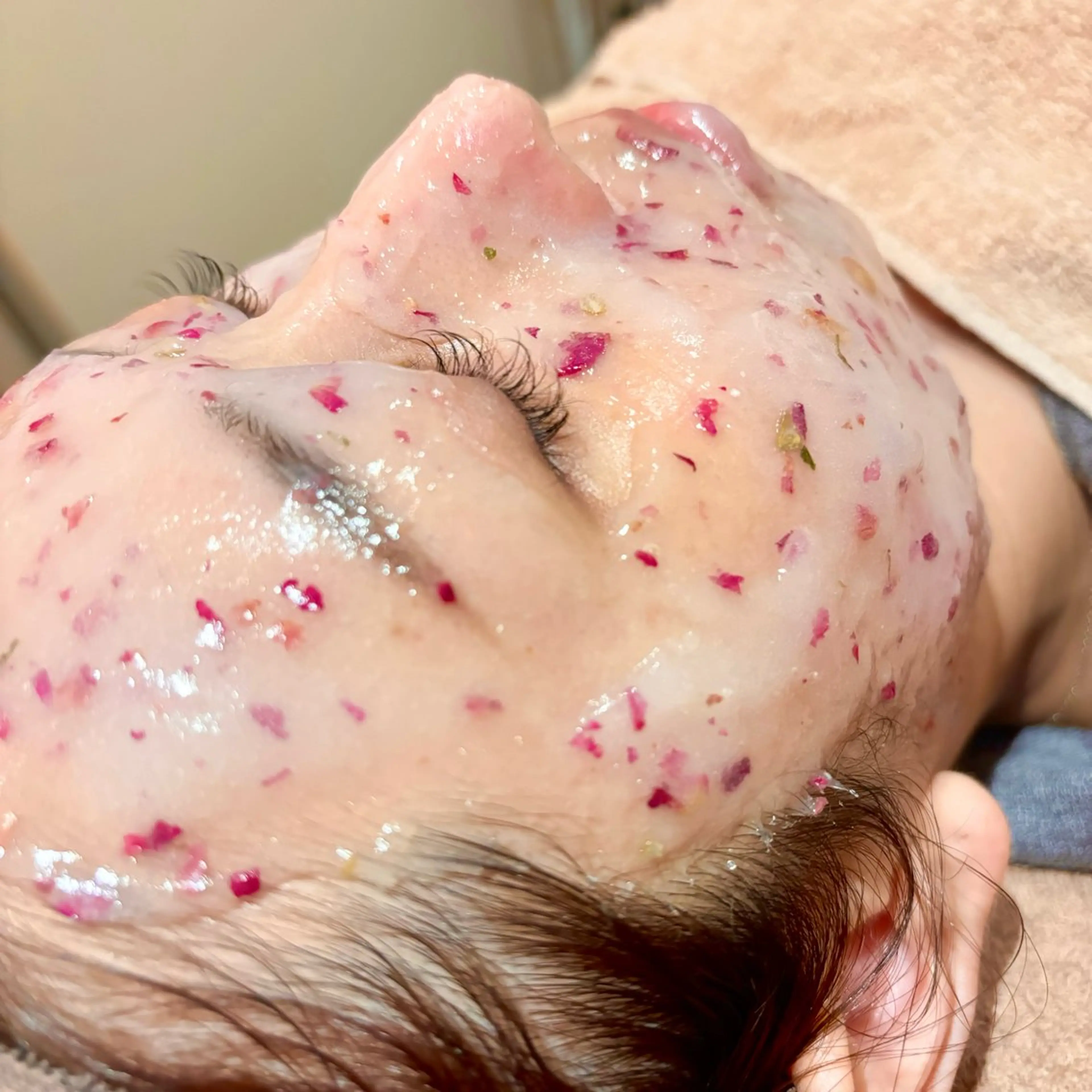 【毛穴の詰まり開き/美白】毛穴洗浄(鼻のみ)×ハイドロジェリーパックの写真