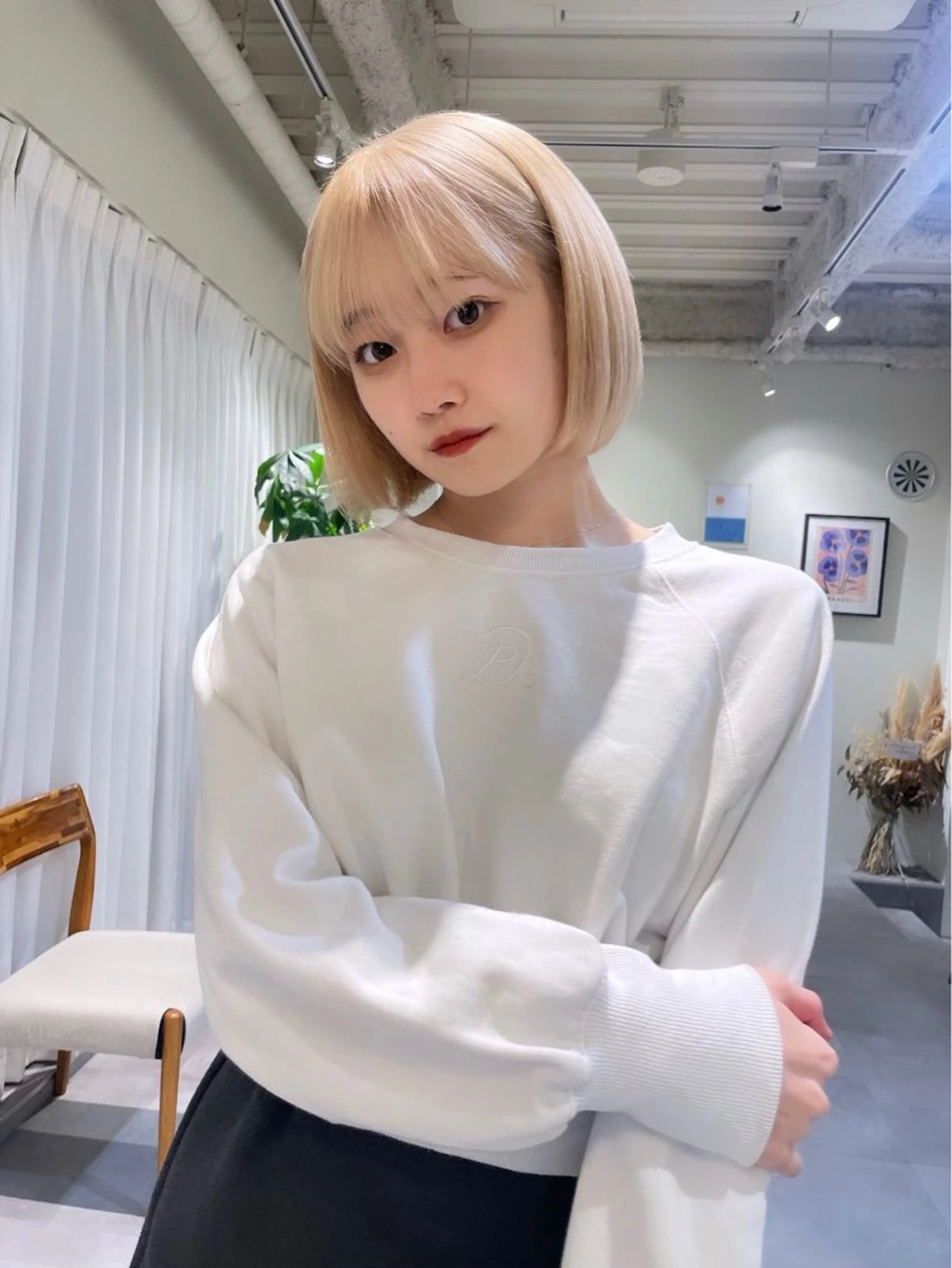 ミディアム カラー ブリーチ ハイトーンカラー ヘアカラー 若月 あやかのヘアスタイル