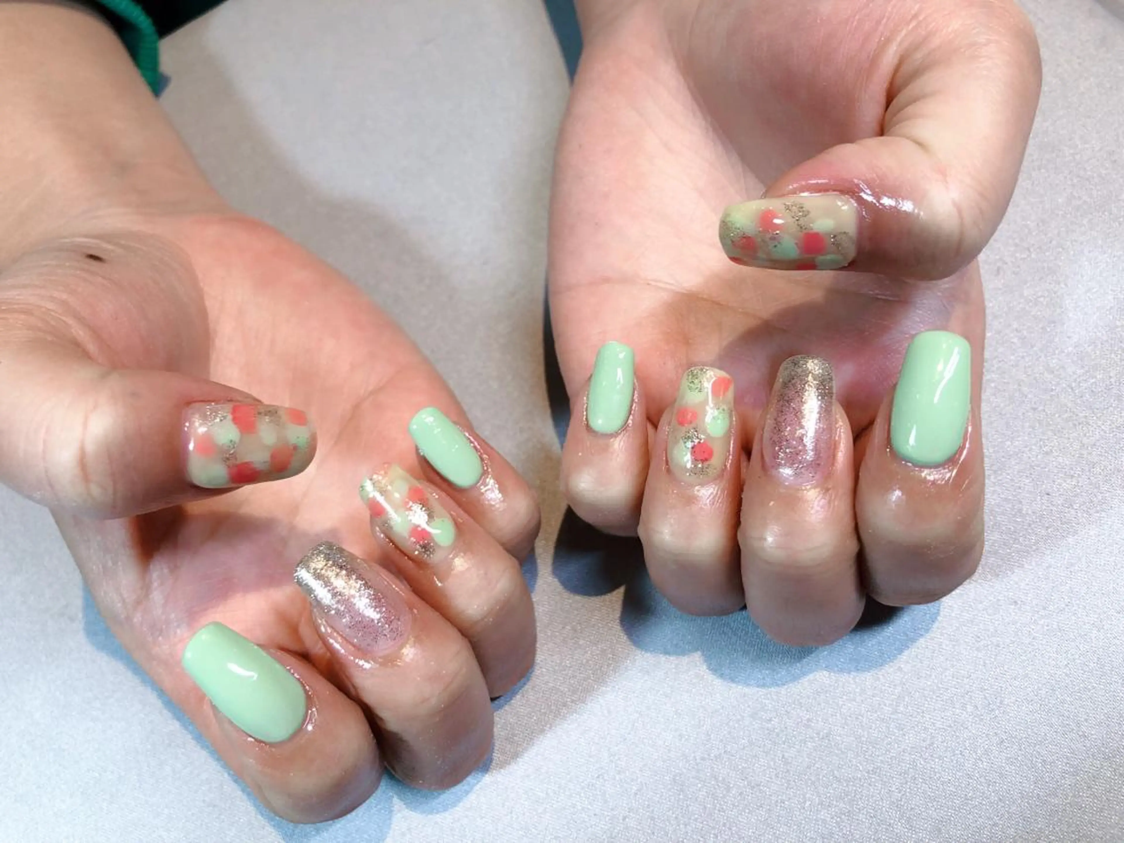 ネイル iiloo aromaworksのネイルデザイン