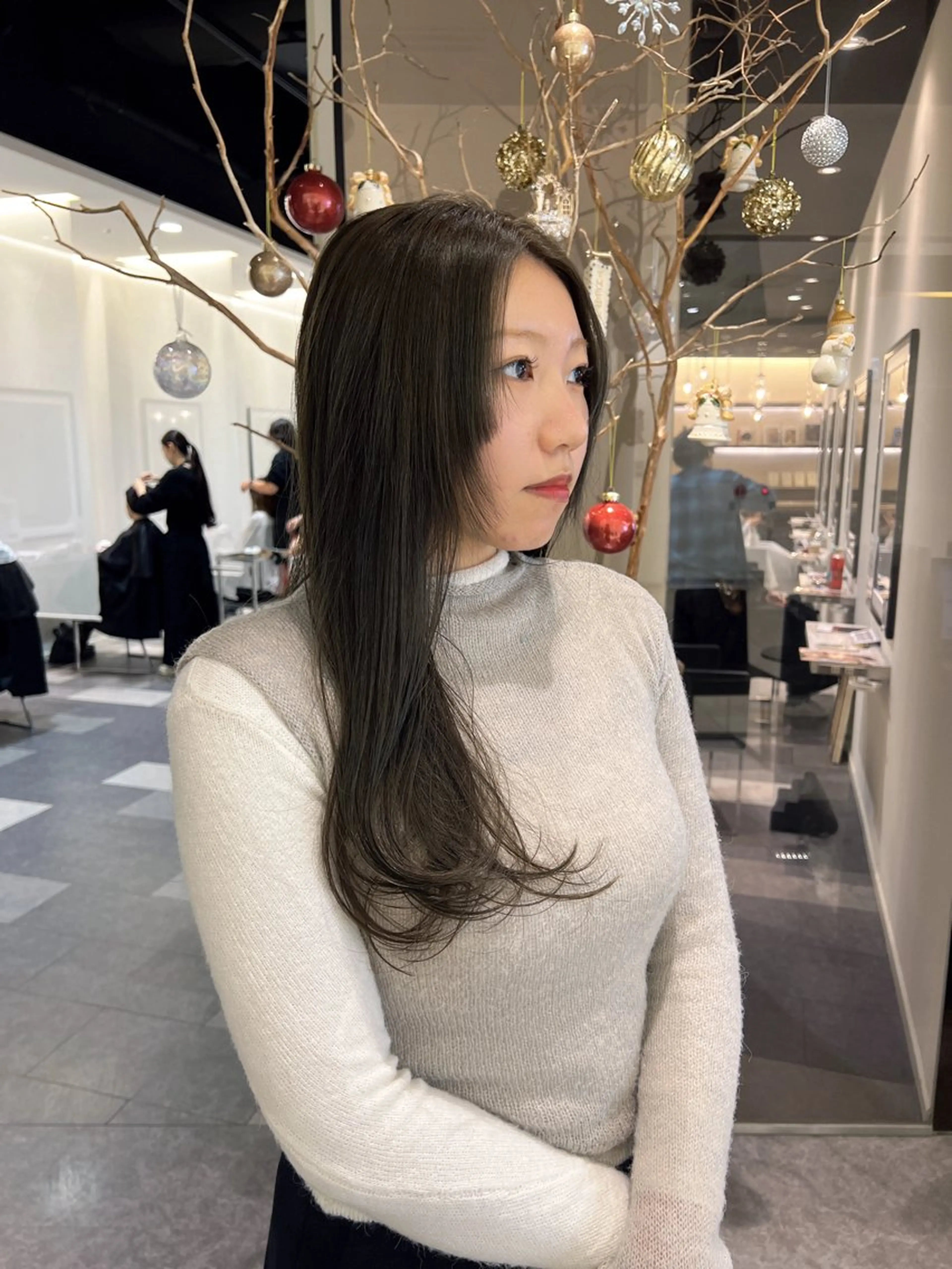 ロング カラー ベージュカラー ブリーチ 透明感カラー グレージュ ブリーチなしカラー 💎K-two名古屋 安田ちづる💎のヘアスタイル