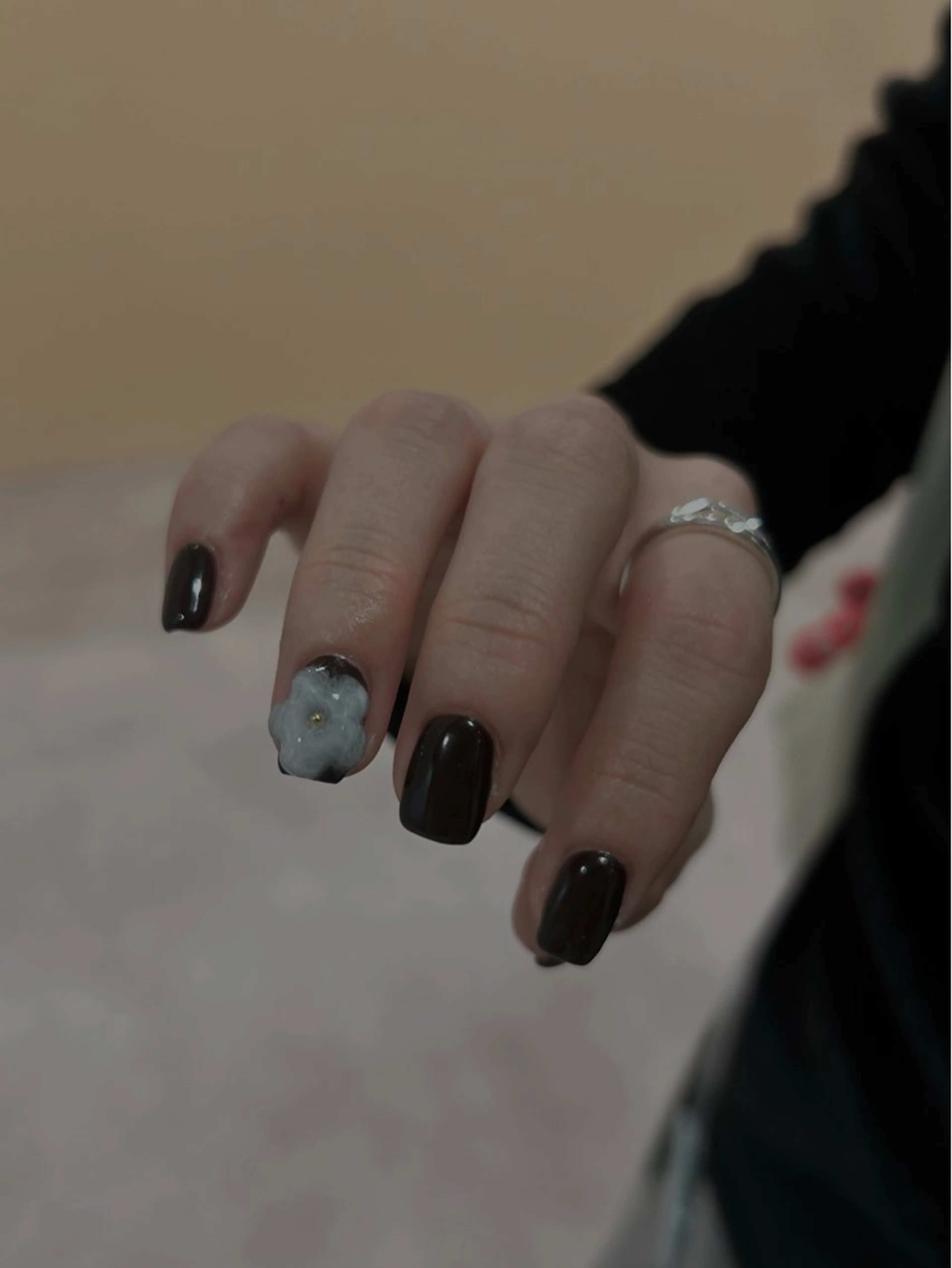 ネイル DEEokazaki momonaのネイルデザイン