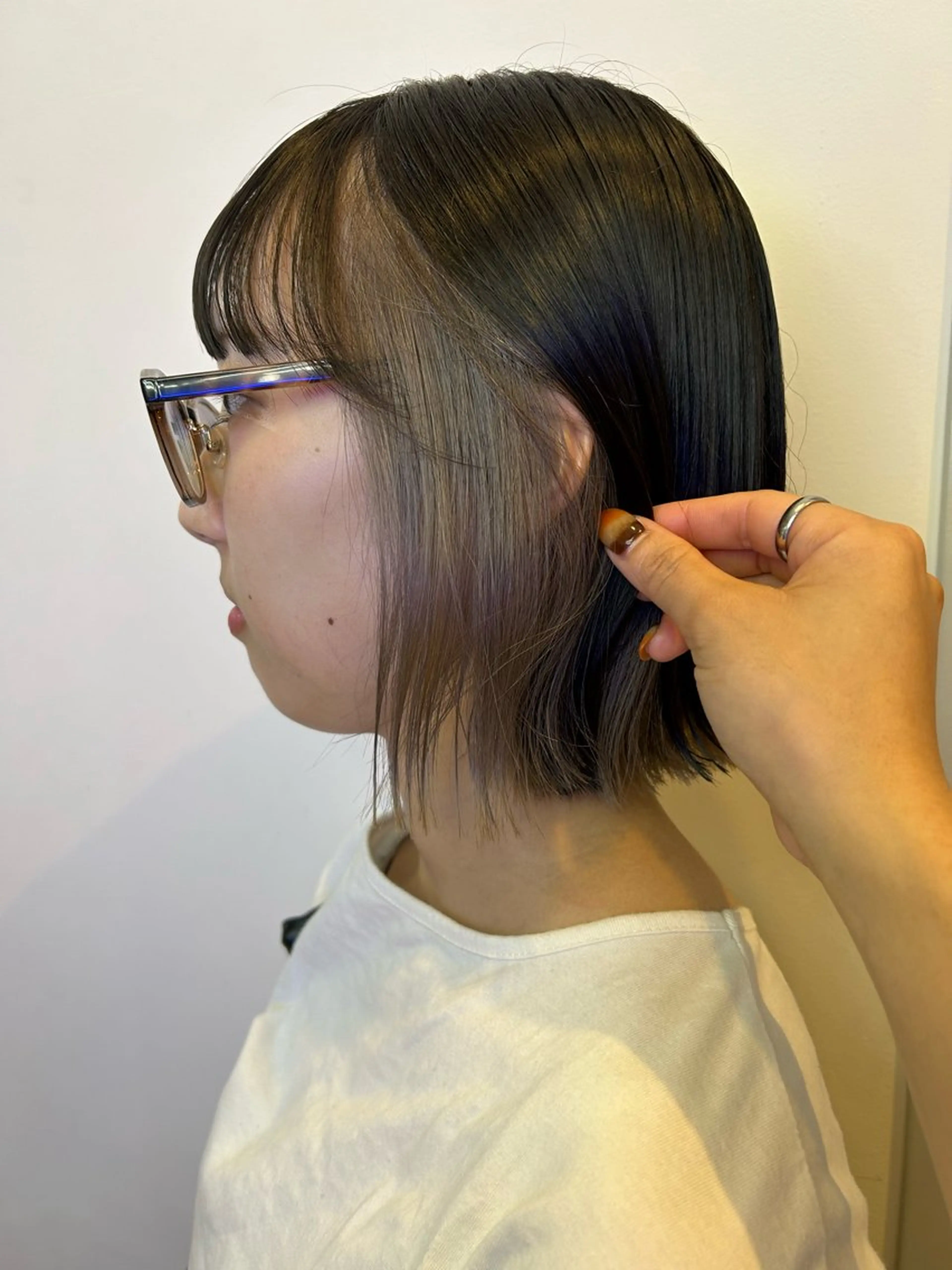 ショート カラー 切りっぱなしボブ ボブ 外ハネヘア カット ヘアカラー トリートメント ikeda shioriのヘアスタイル