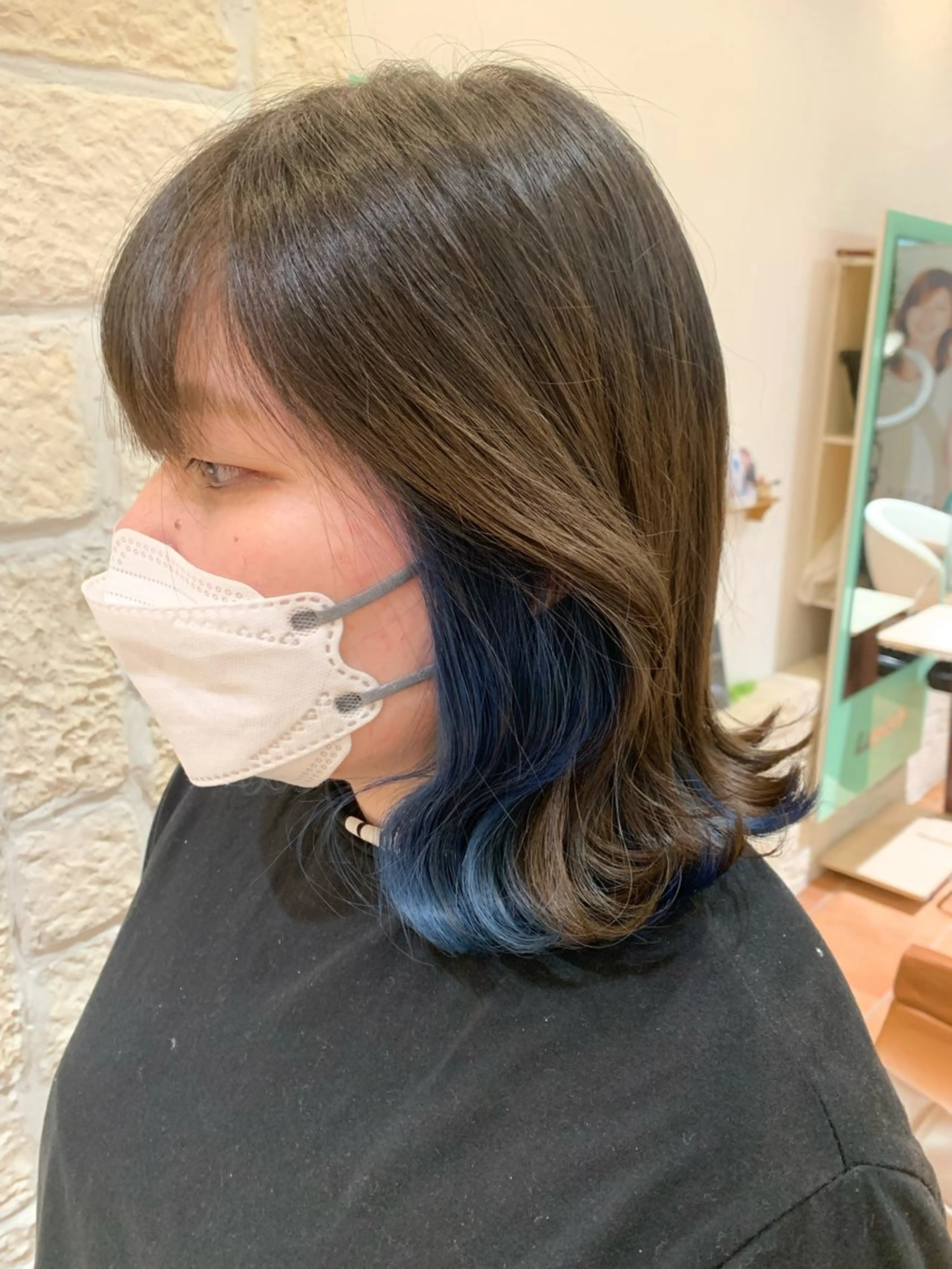 ミディアム カラー Lamp 柏 山口 か乃 複雑履歴修正のヘアスタイル