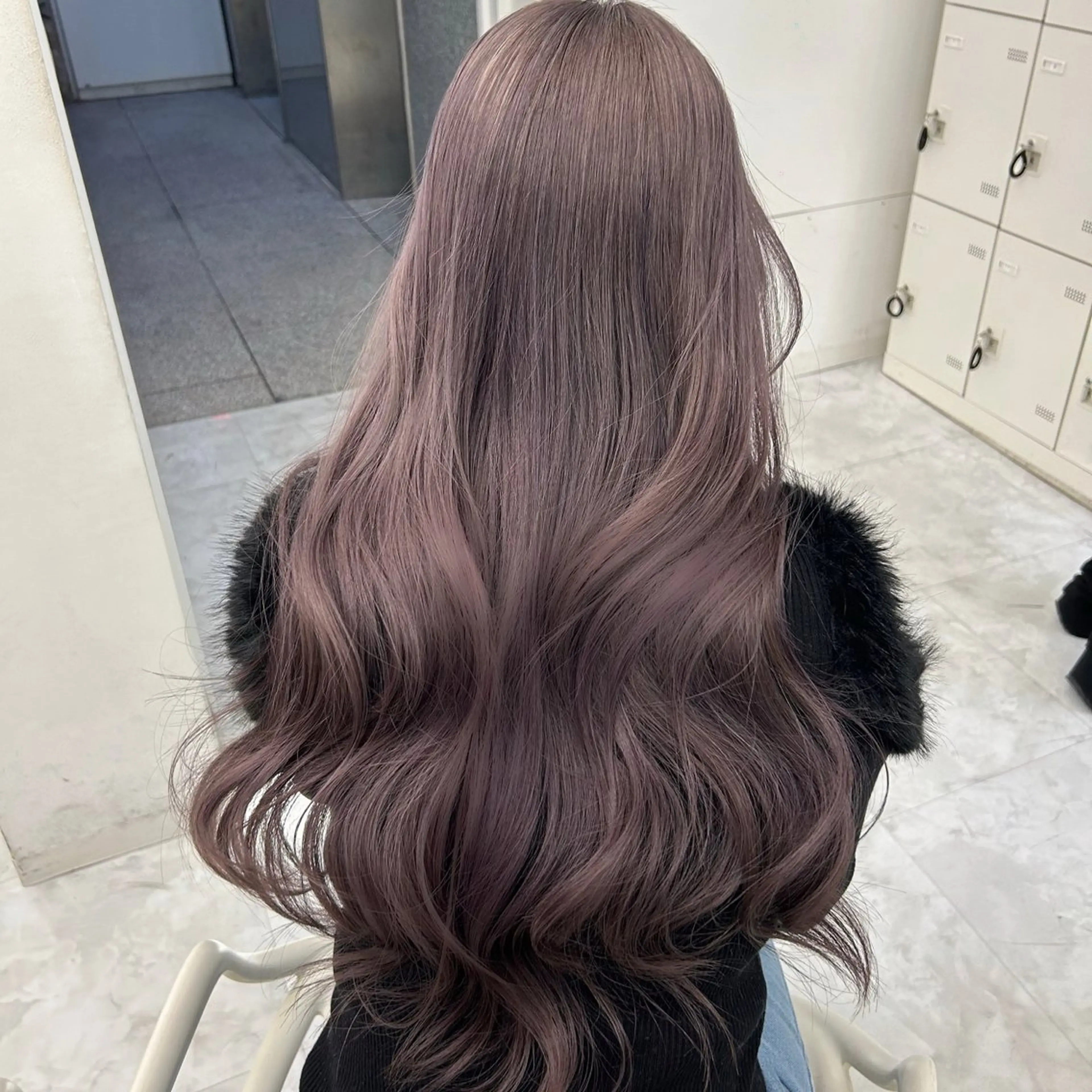 ロング ヘアカラー トリートメント 淡色ラベンダー♡ ニーナ🎀🦙のヘアスタイル