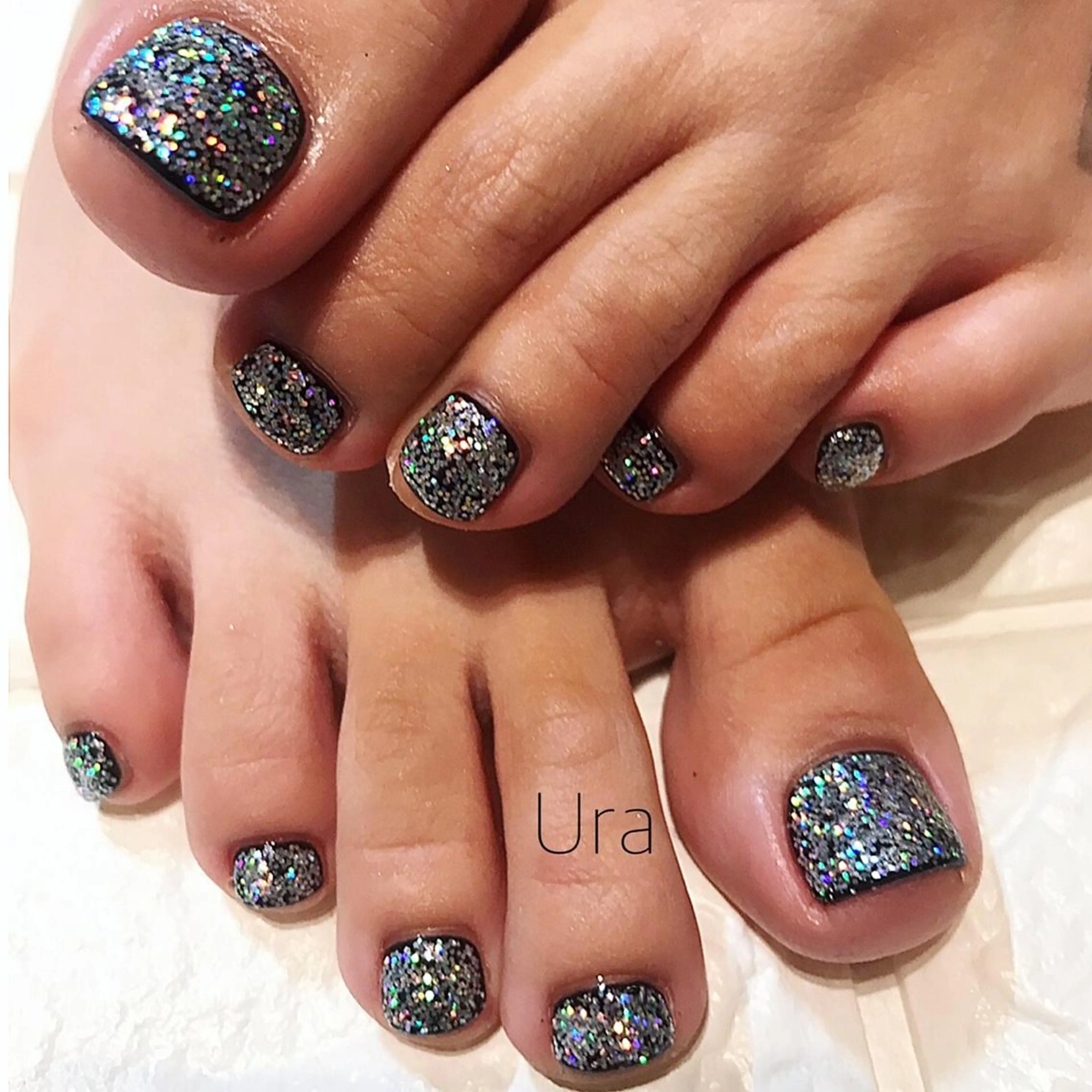ネイル フットネイル ラメ(グリッター) ワンカラーネイル UrakoNail 《nail》のネイルデザイン