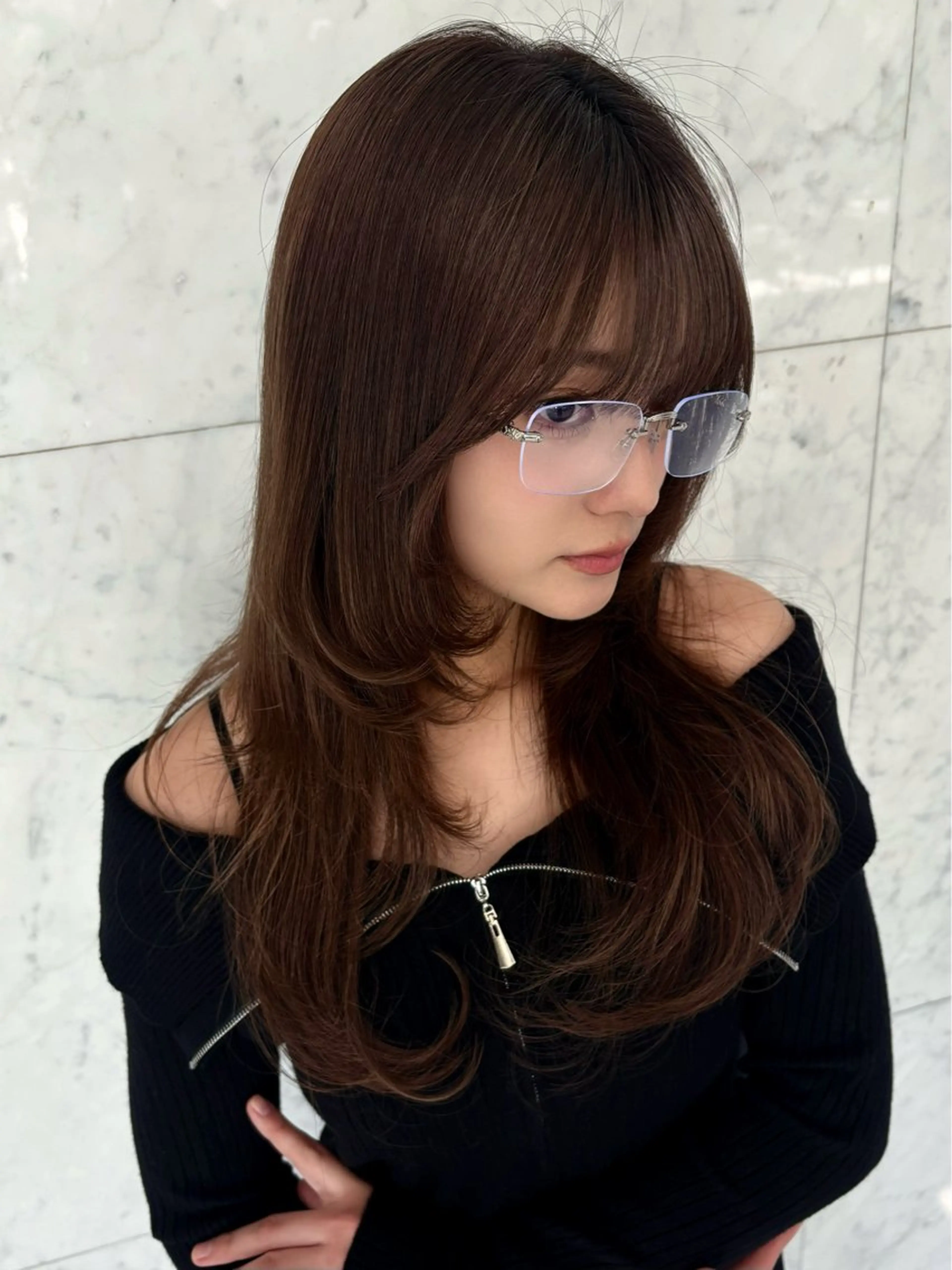 ロング カラー ロングレイヤー ハッシュカット 韓国風ヘア レイヤーカット ロング カット トリートメント ハッシュカット/韓国 レイヤー/Unaのヘアスタイル