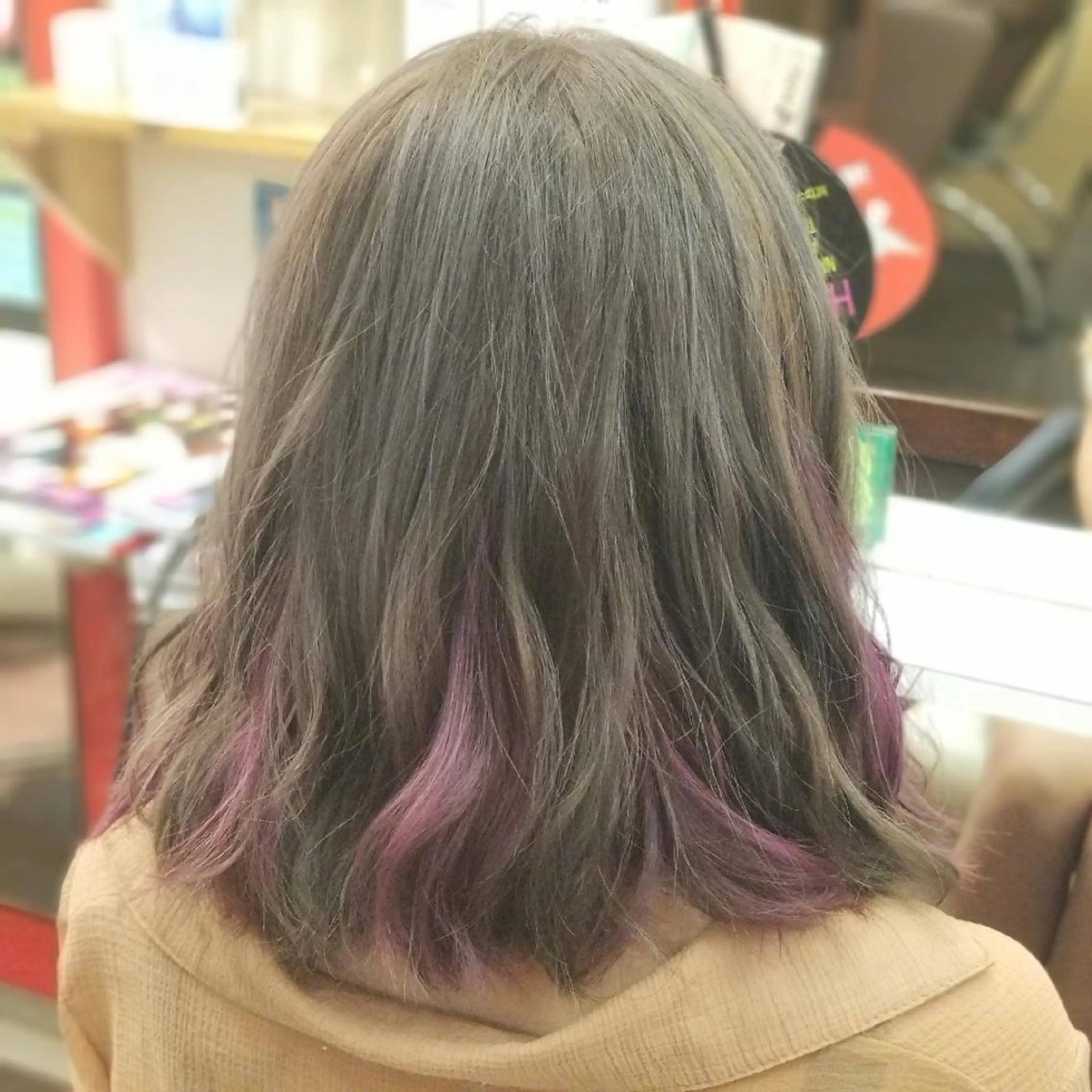 ミディアム カラー ブリーチ グレージュ ピンクカラー ヘアカラー 植田 修平/エクステ /髪質改善カラーのヘアスタイル