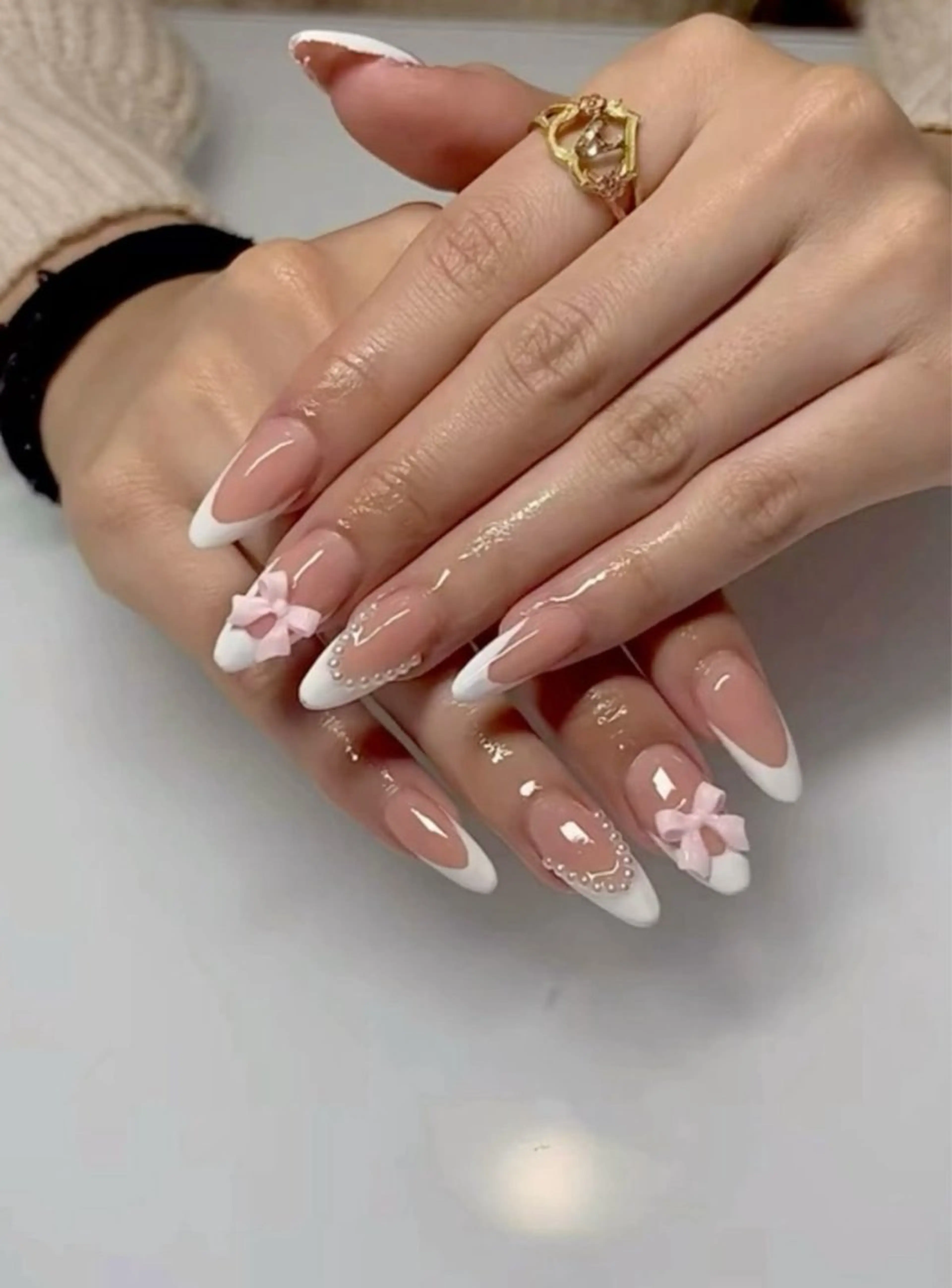 ネイル 長さ出し フレンチネイル グラデーション 卒業式 マグネットネイル ハンドネイル MIHANA NAILのネイルデザイン