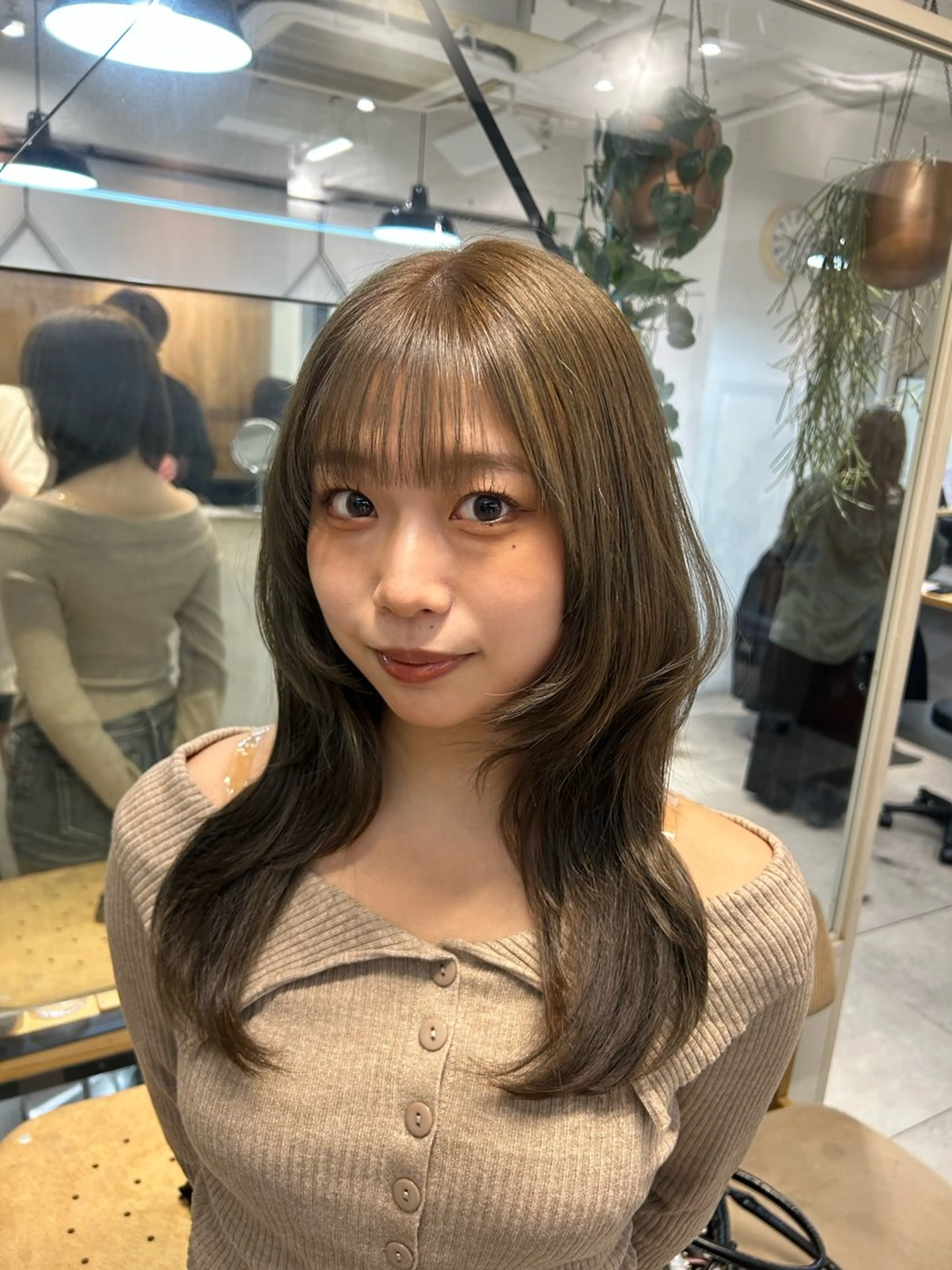 セミロング ヘアカラー トリートメント Lomalia Yuuka/42🩵のヘアスタイル