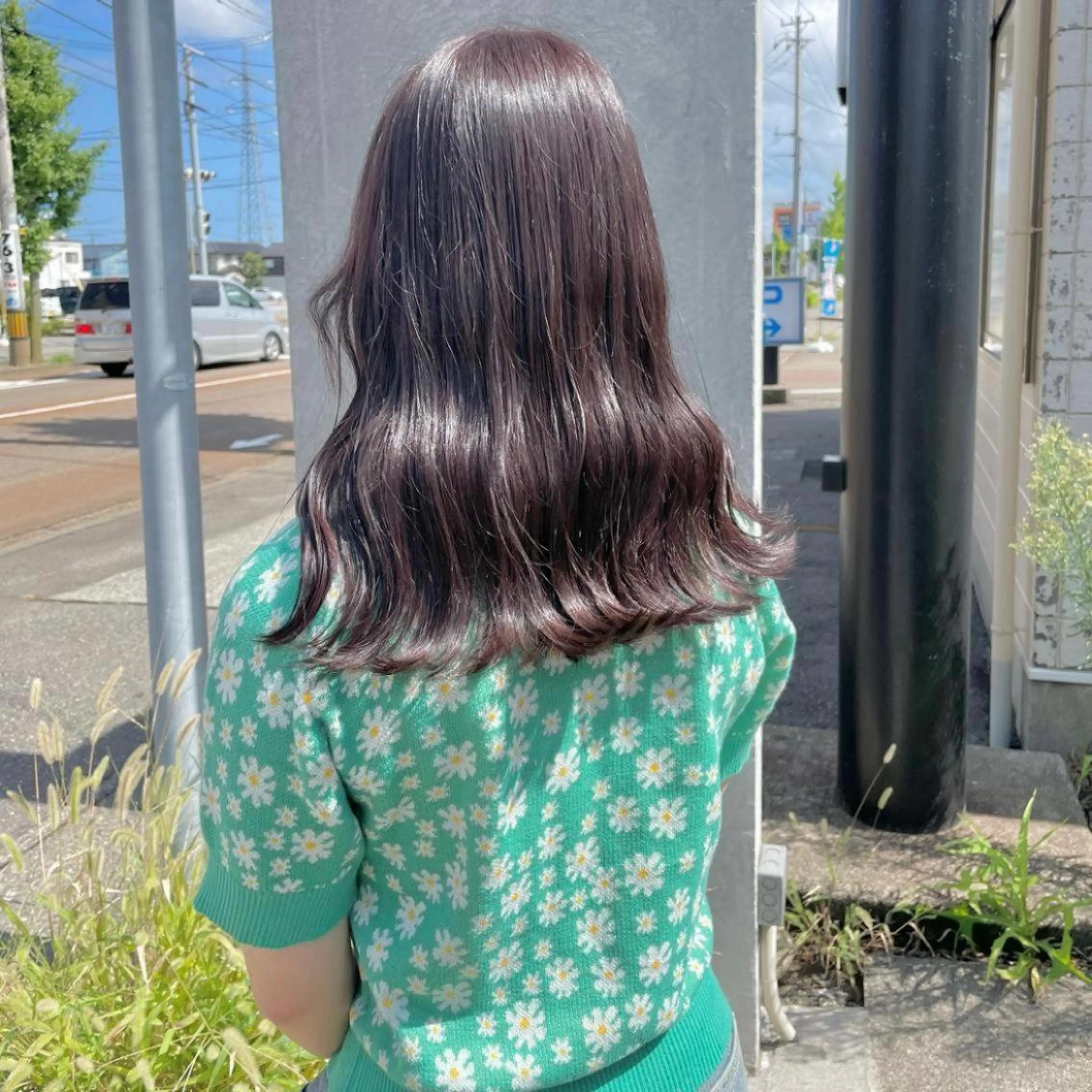 セミロング ラベンダーブラウン はちすか るかのヘアスタイル