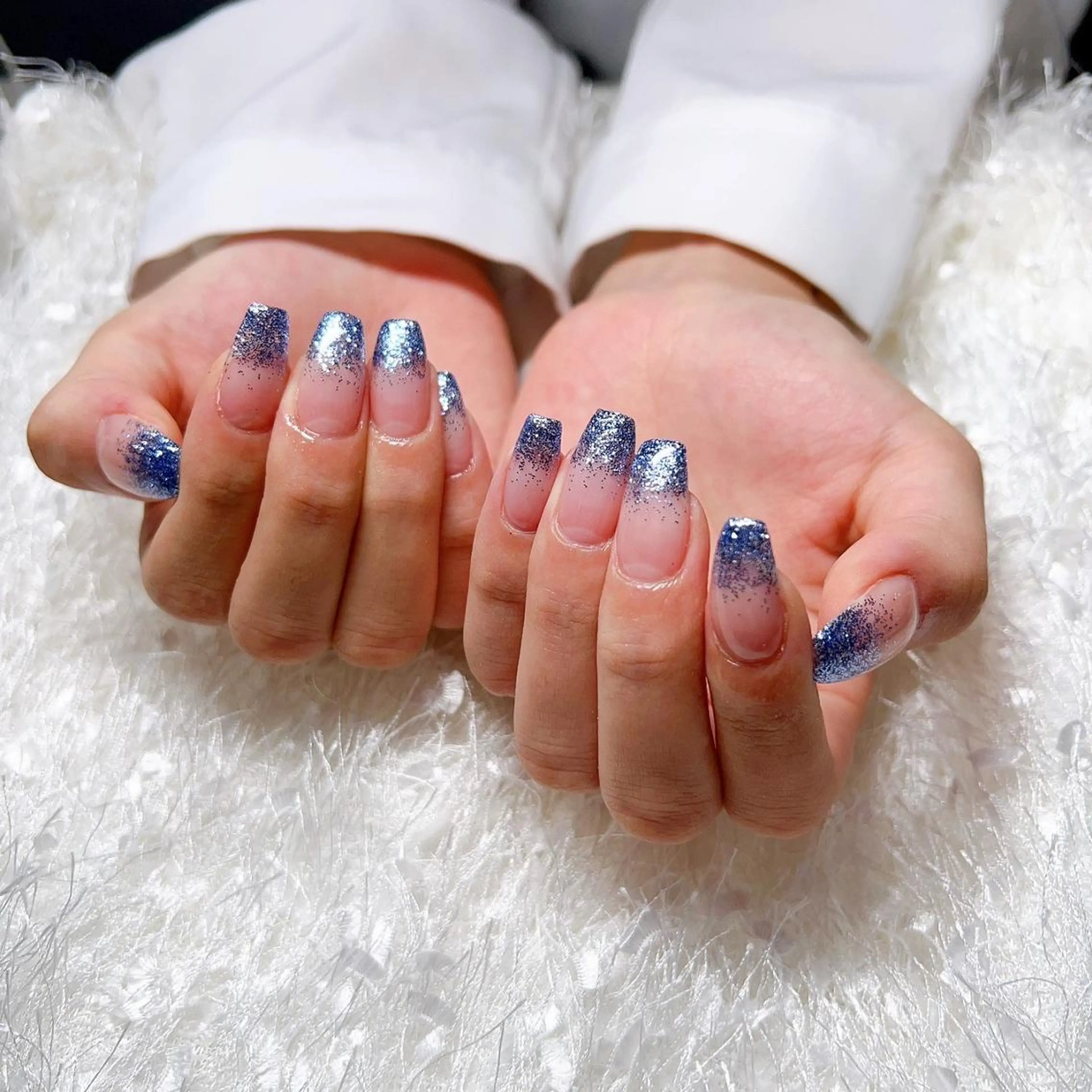 マツエク・マツパ ネイル アイブロウ 韓国風マツエク パリジェンヌラッシュリフト まつげパーマ ワンホンマツエク チークネイル ハンドネイル Nail&eye Belire 新宿のネイルデザイン