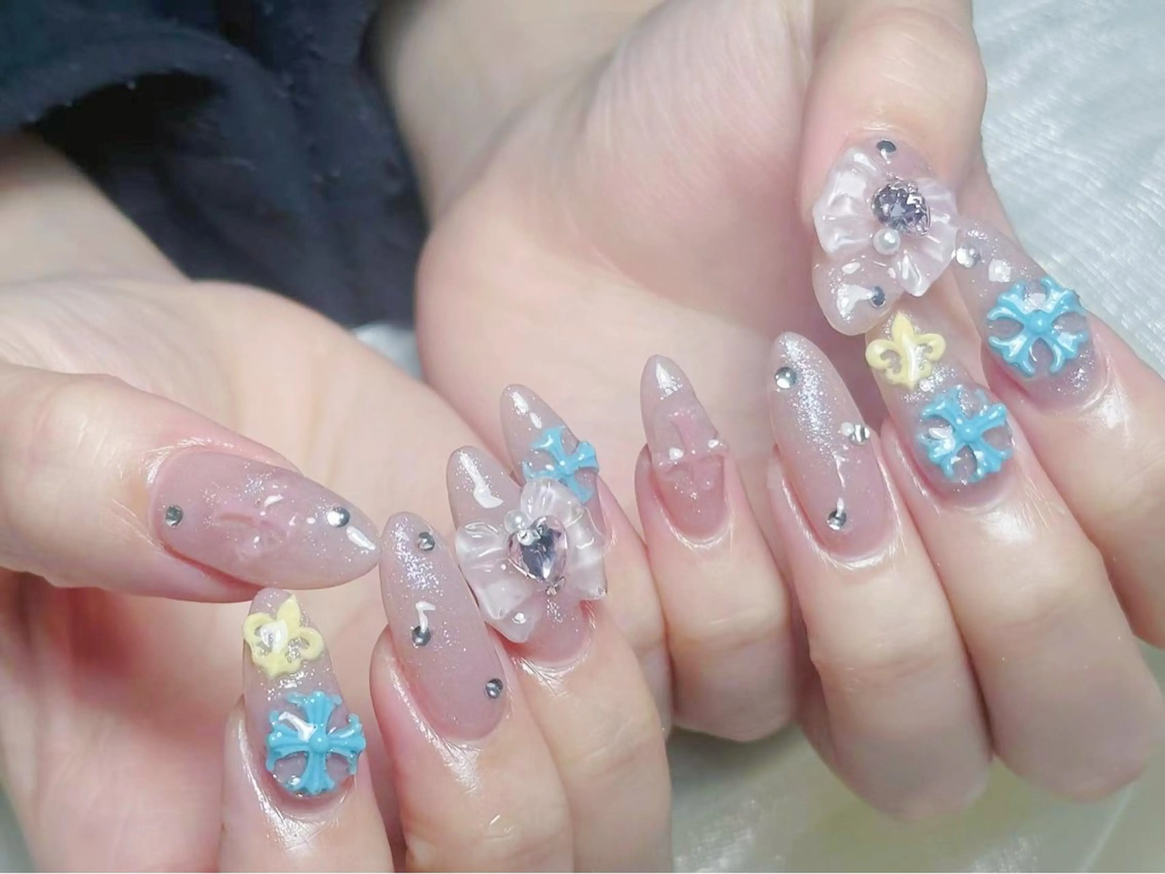 ネイル チークネイル 長さ出し フレンチネイル グラデーション マグネットネイル ハンドネイル ハンドケア 💕ドリーミー ネイル💕のネイルデザイン