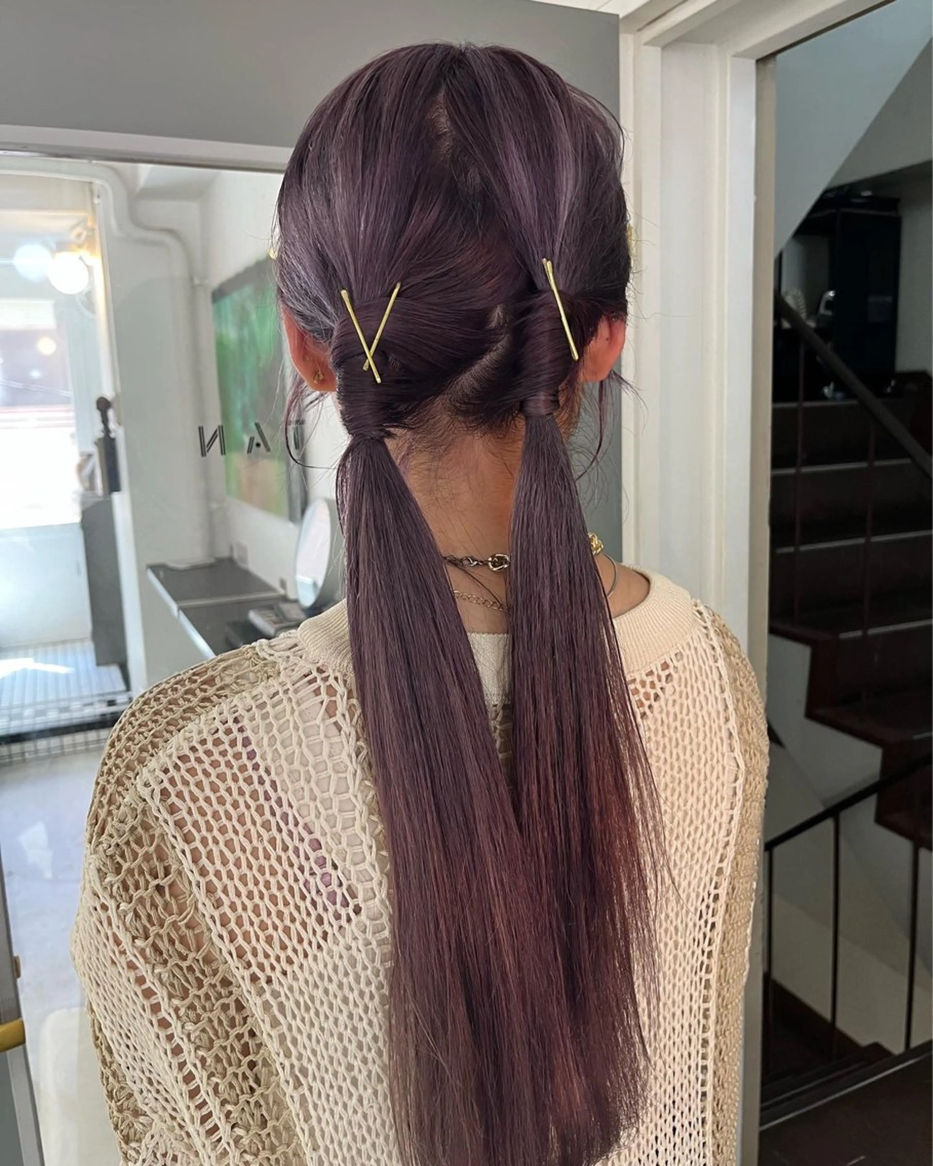 ロング カラー 束所属・毛流れセンターパート Sakiのヘアスタイル