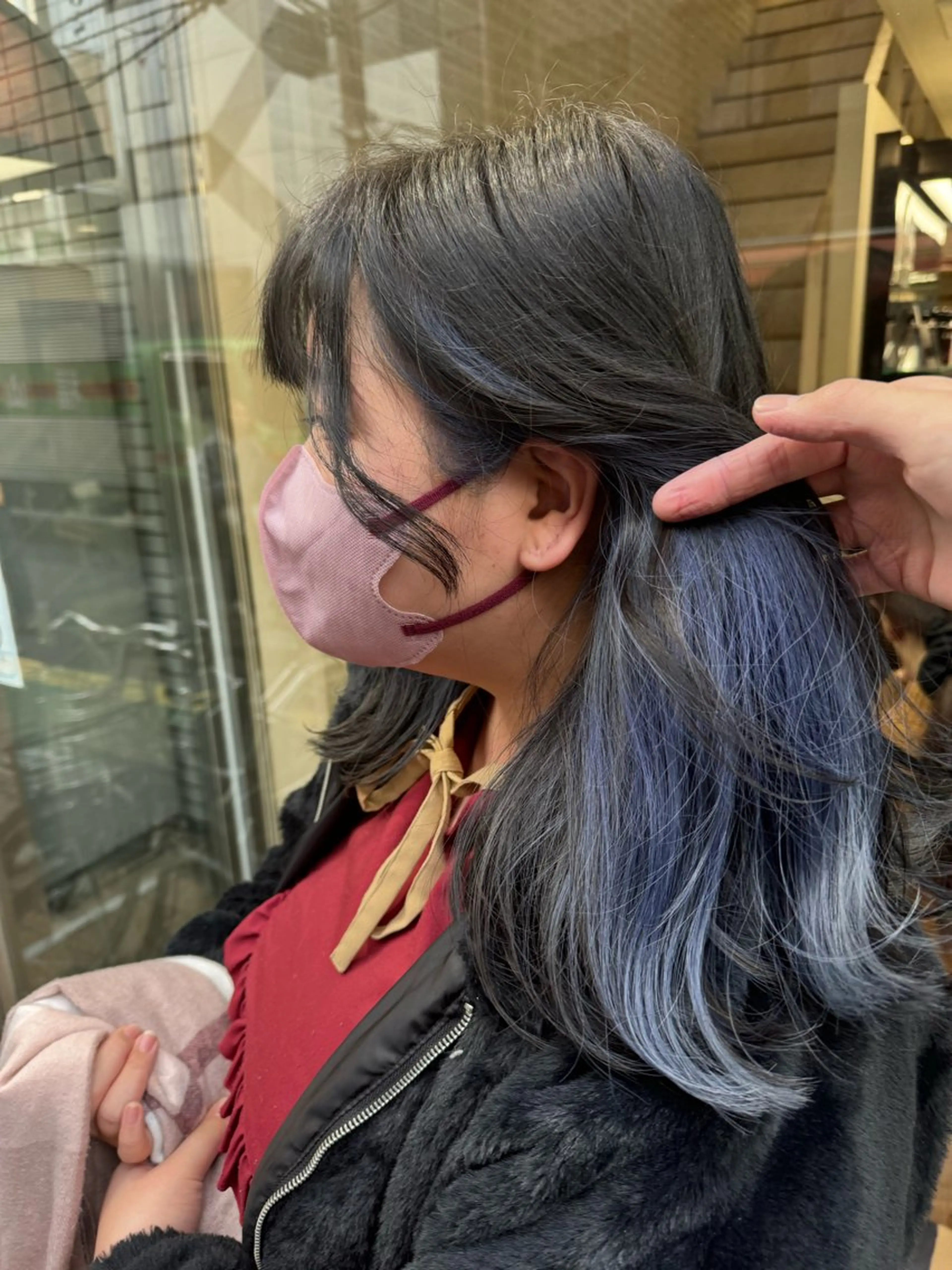 ロング カラー ヘアアレンジ 切りっぱなしボブ ミストバング 黒髪 ブリーチ ブルーカラー カット ヘアカラー トリートメント 目黒 碧人のヘアスタイル