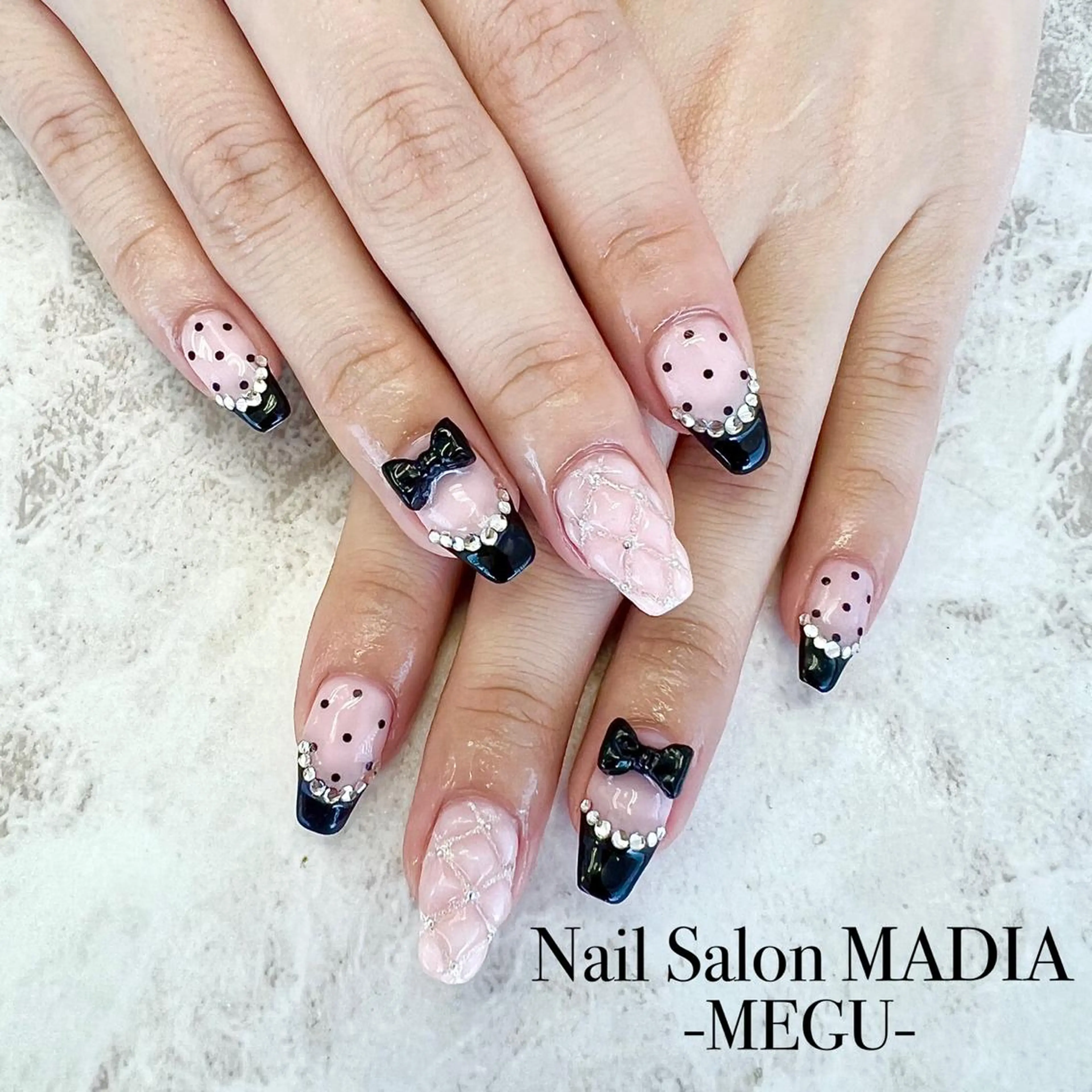 ネイル MADIA藤沢所属・MADIA MEGUのネイルデザイン