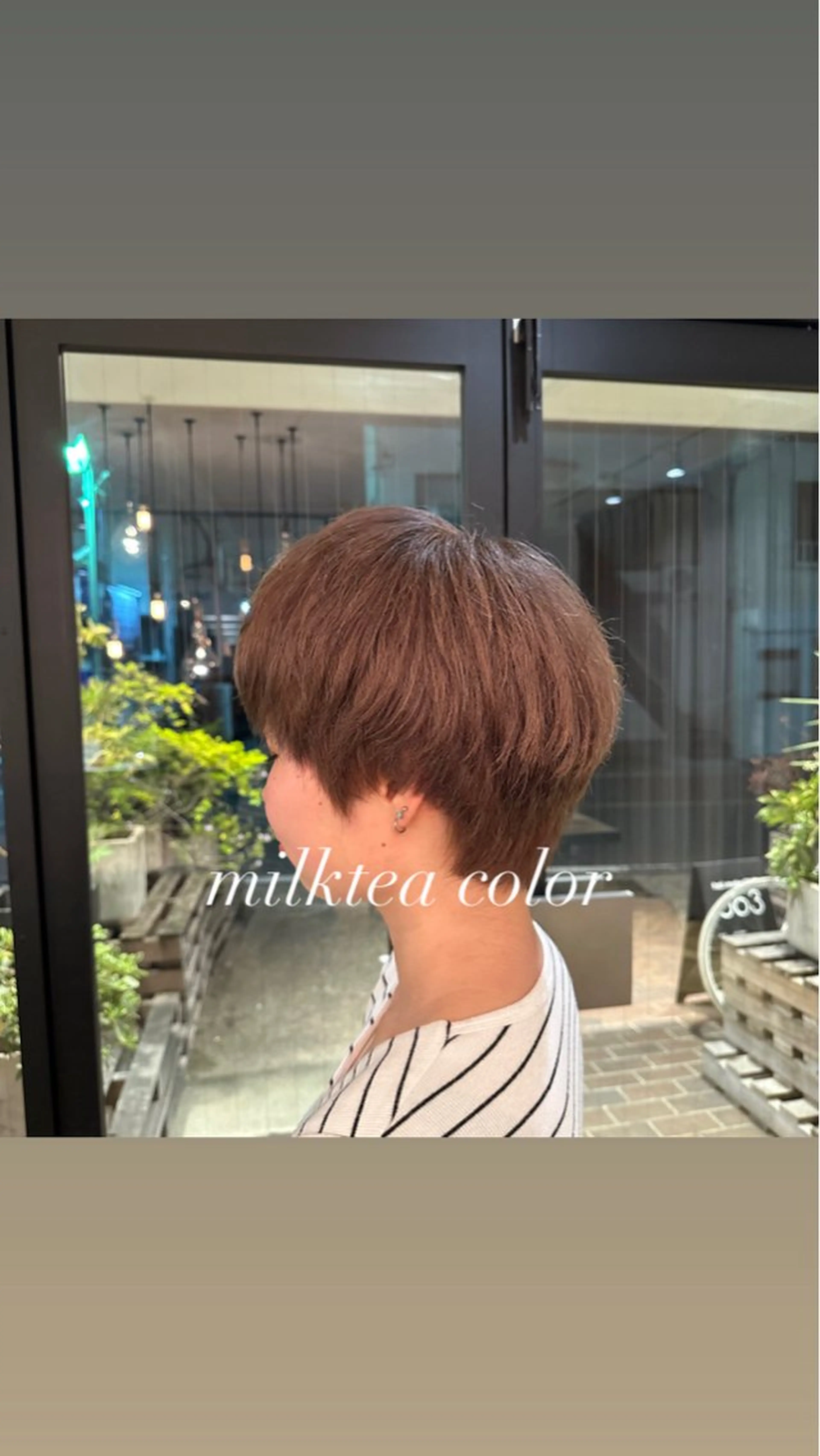 ショート カラー ヘアアレンジ ベージュカラー ブリーチ ショートヘア 飯島 美海のヘアスタイル
