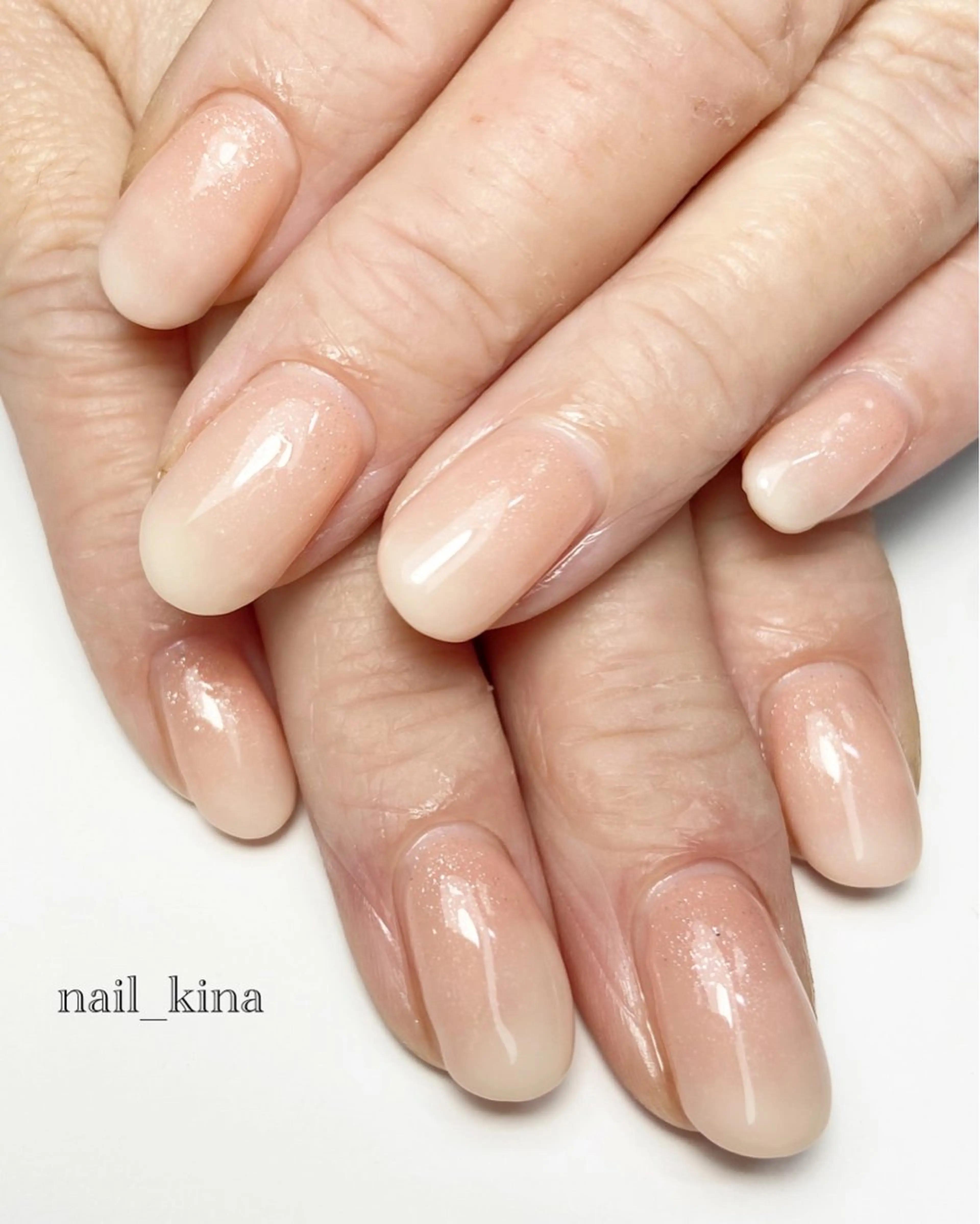 ネイル グラデーション ワンカラーネイル nail_ kinaのネイルデザイン