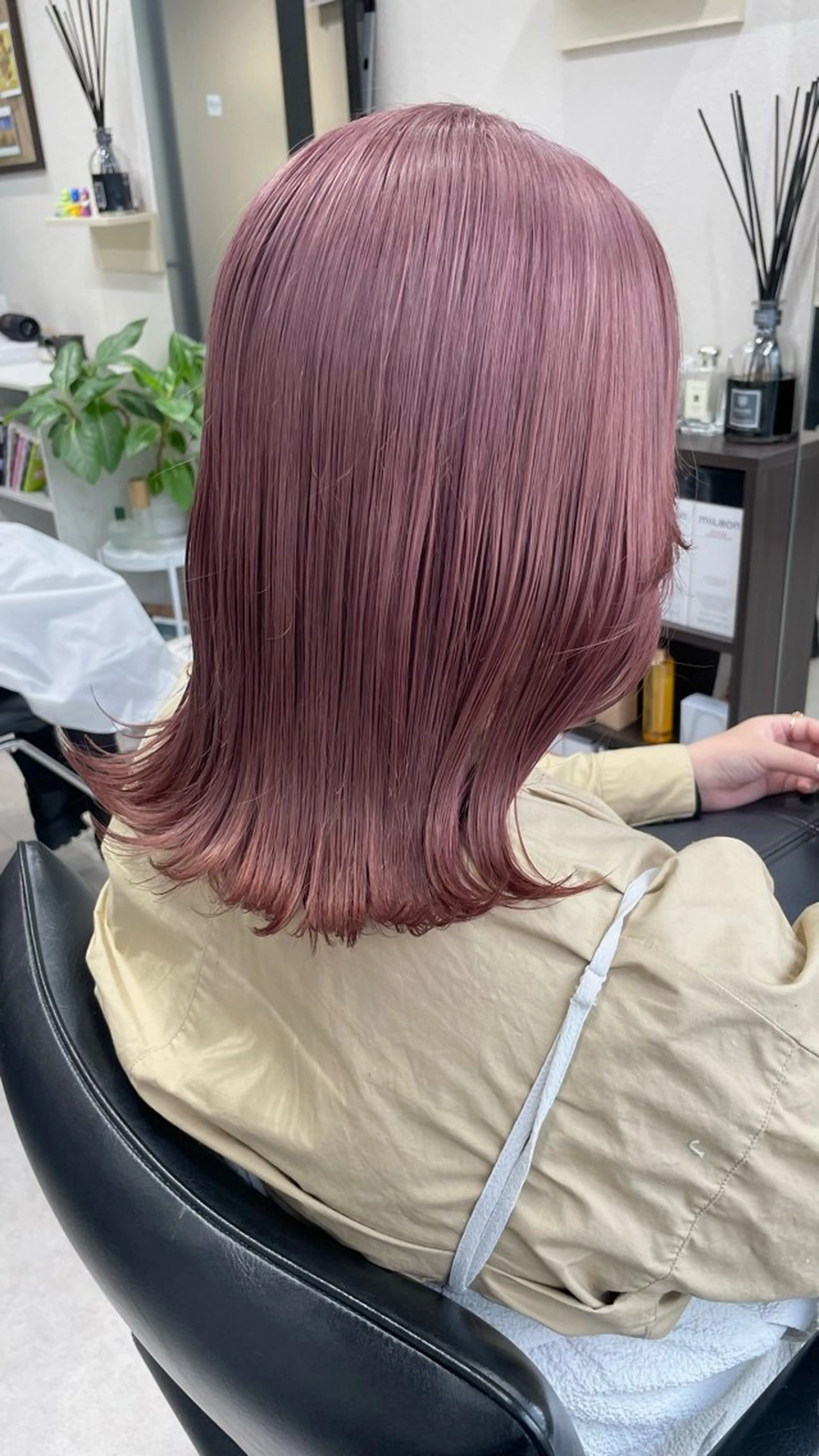 ミディアム カラー ヘアカラー トリートメント 髪質改善will hairdesignのヘアスタイル