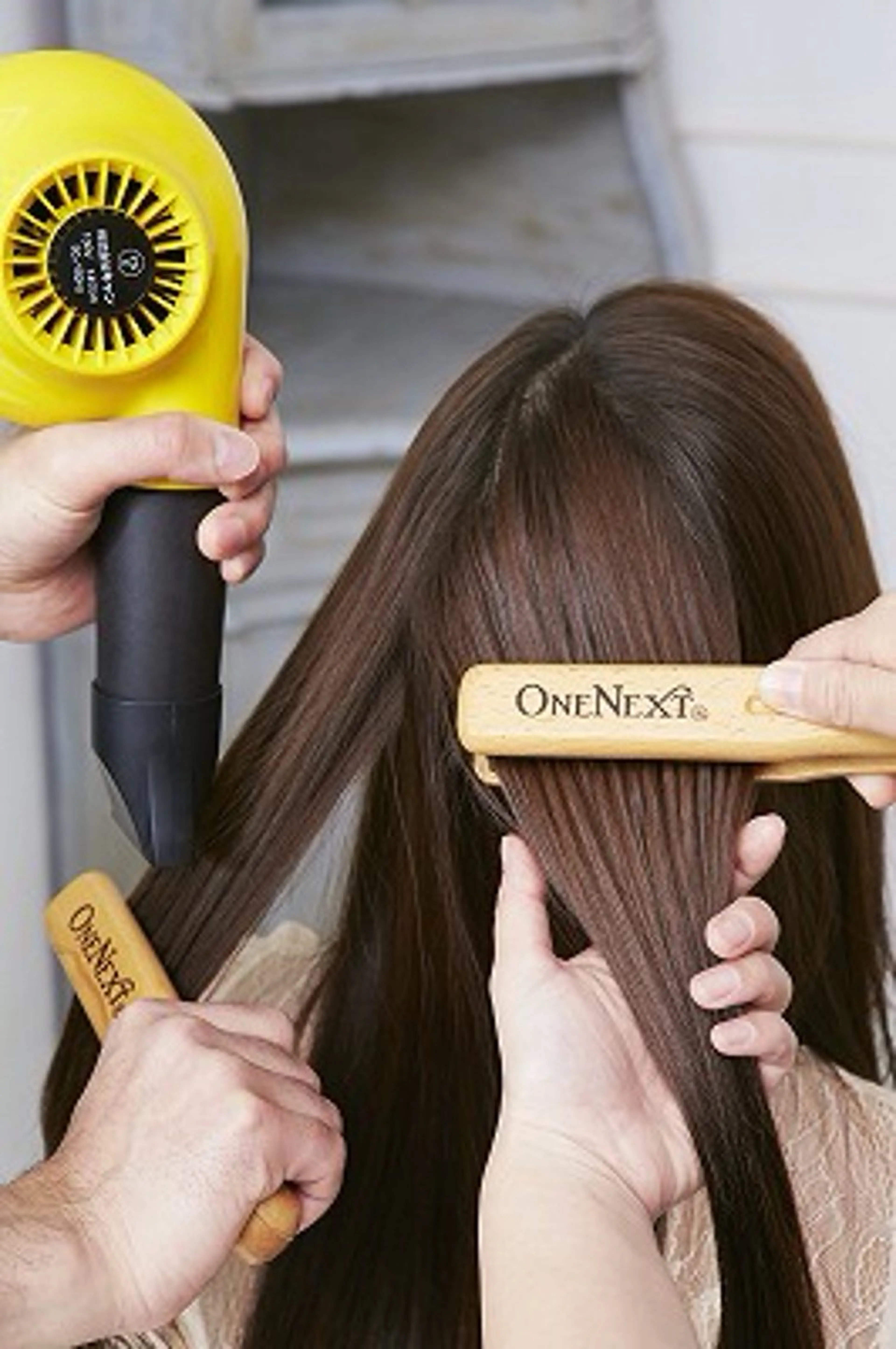 ONE NEXT【縮毛矯正、カット、シャンプー、ブロー】の写真