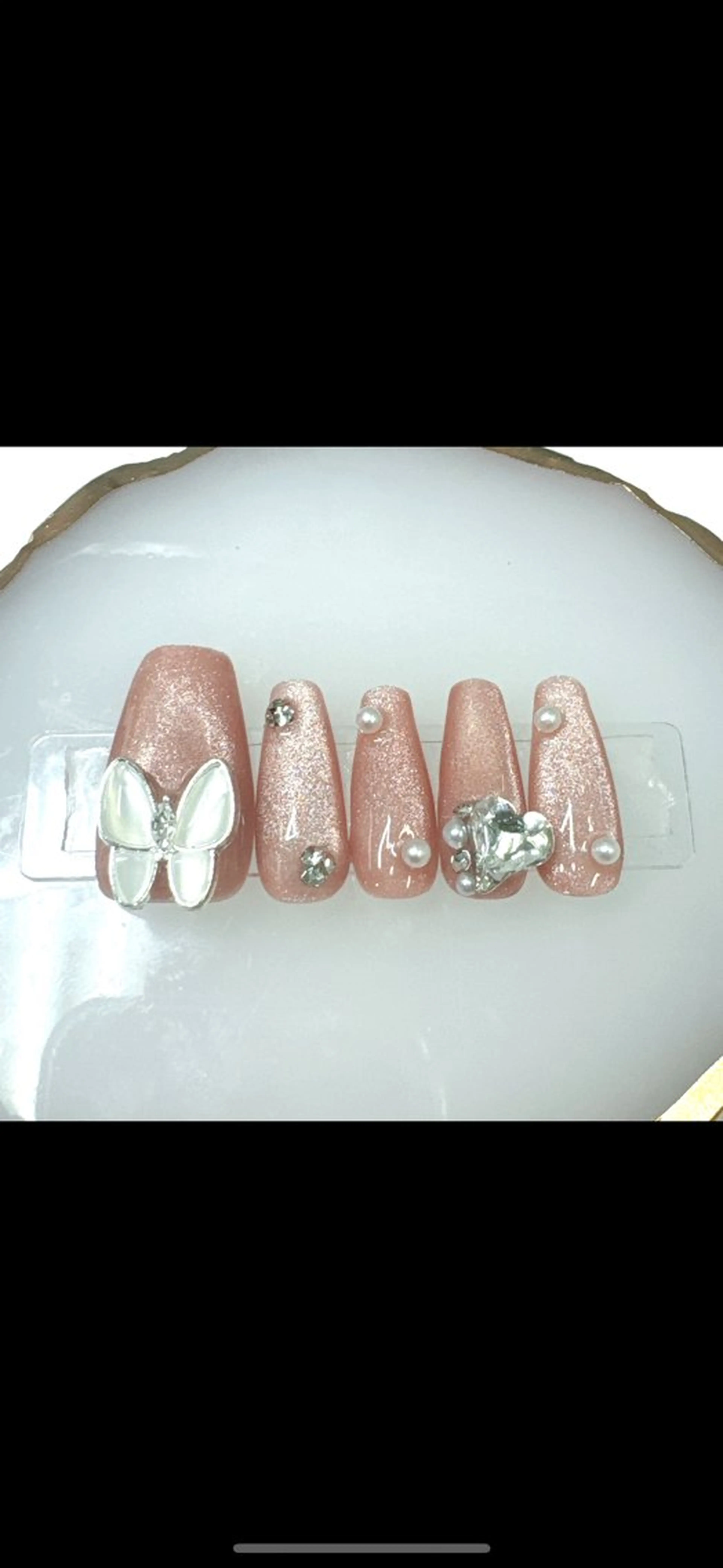 ネイル アートネイル チークネイル フレンチネイル ガラスフレンチ ハート ハンドネイル クイーンズネイル銀座所属・Queeens nailのネイルデザイン