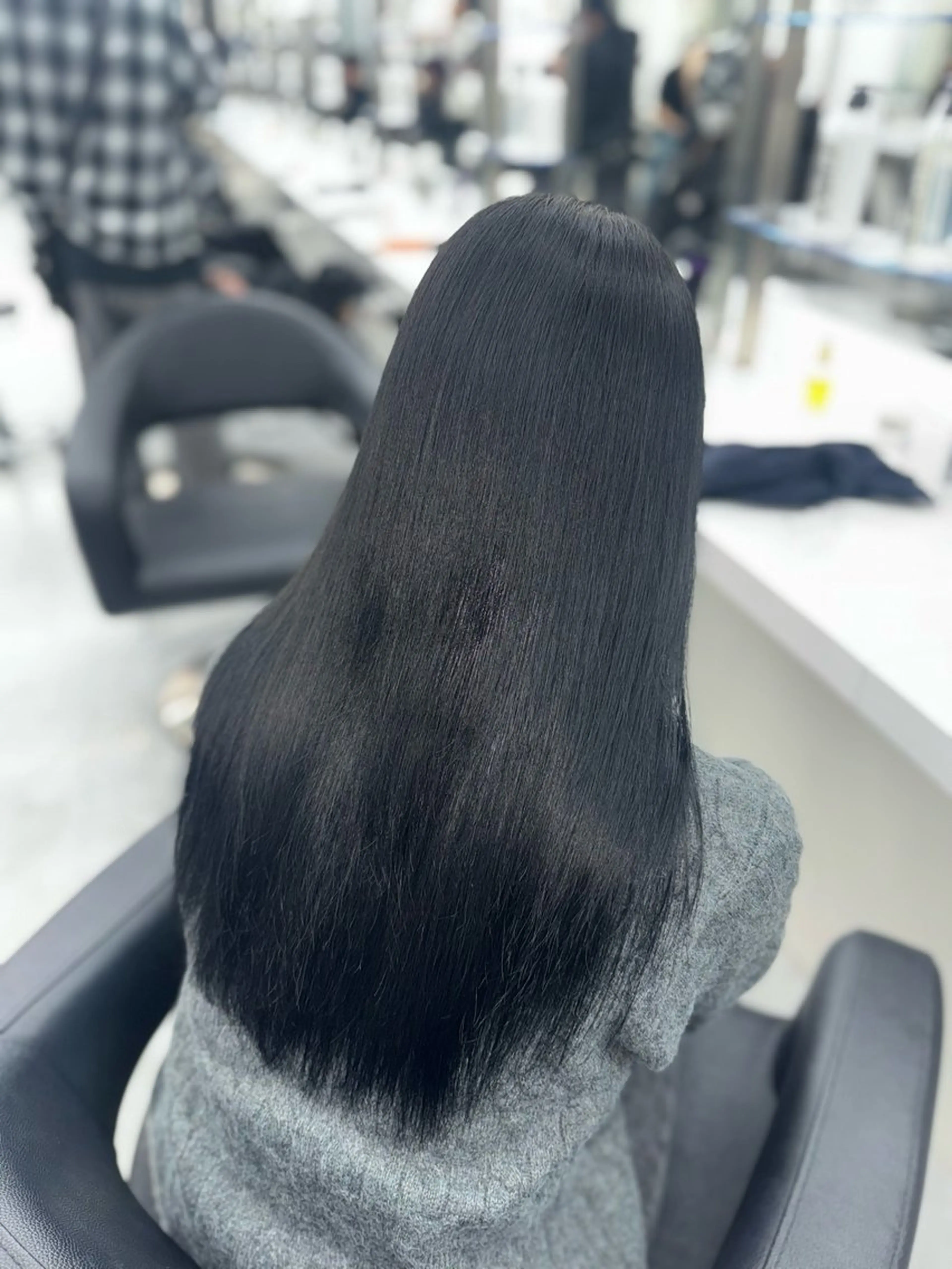 ロング カラー 🩶niina 暗髪韓国系カラー🩶のヘアスタイル