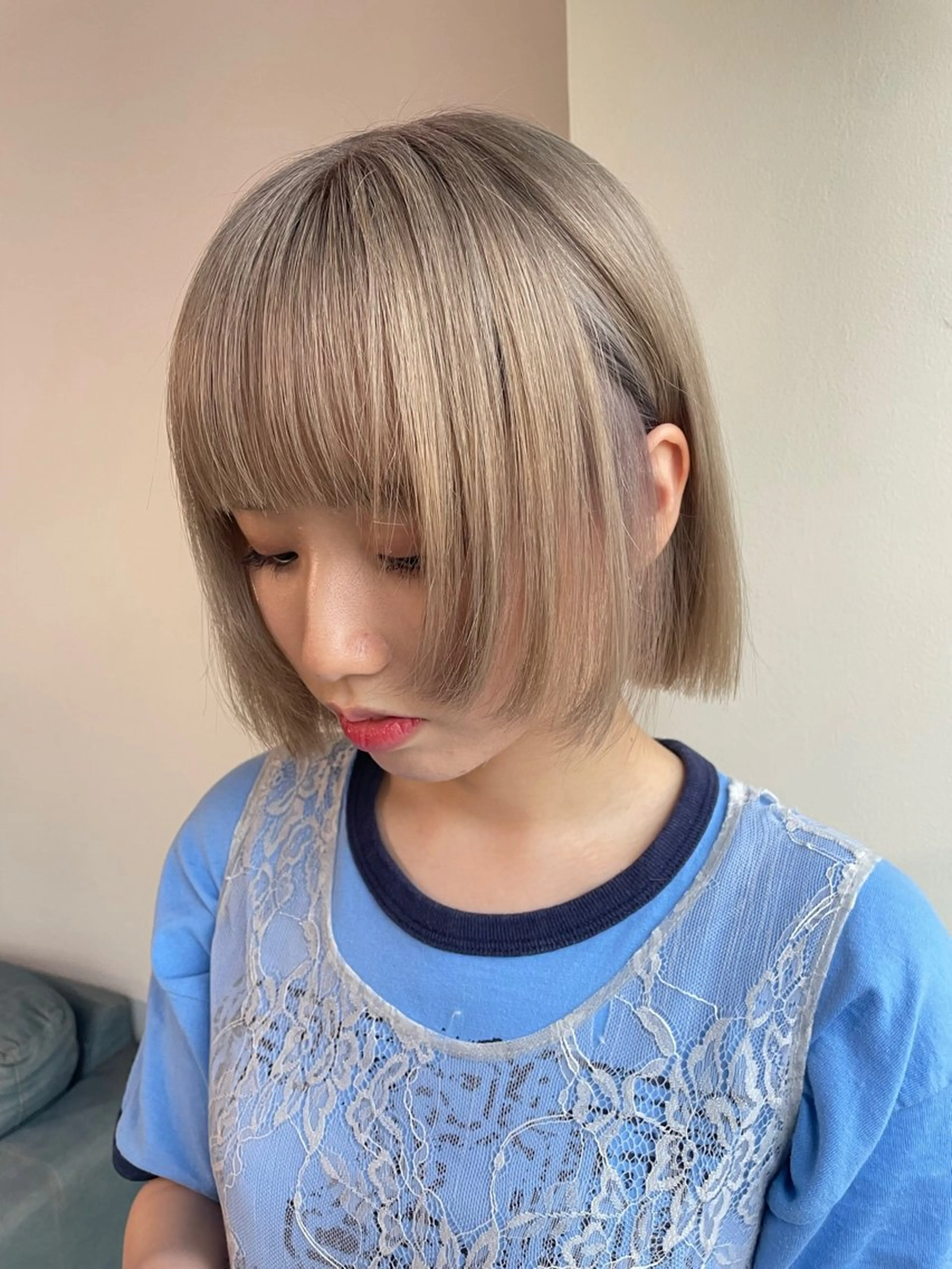 ショート カラー ヘアアレンジ ヘアカラー トリートメント 透明感カラー/推しカ ラー☁️JURAのヘアスタイル