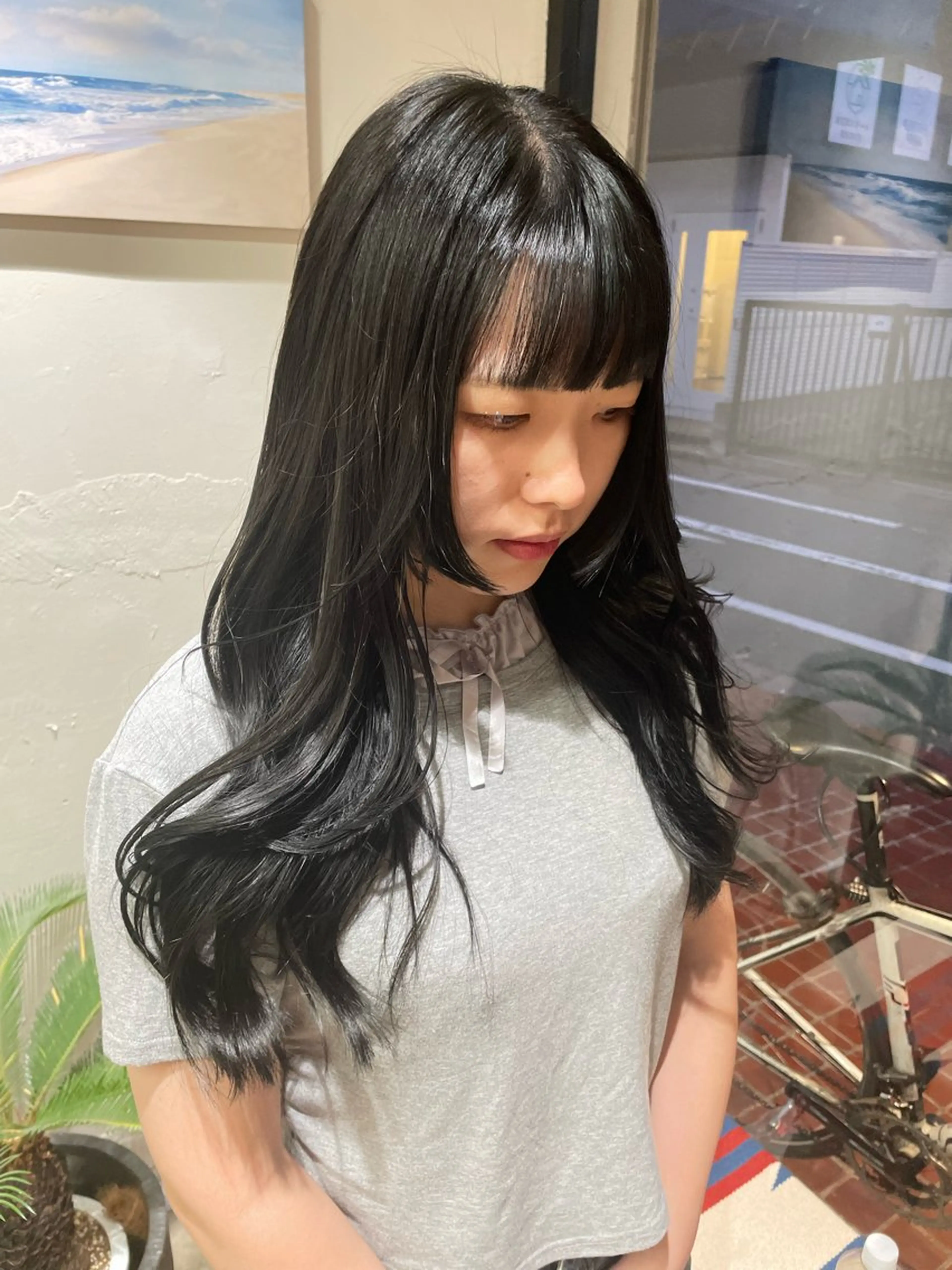 ロング カラー カット ヘアカラー 飯島朋香 オリーブベージュ🌿のヘアスタイル