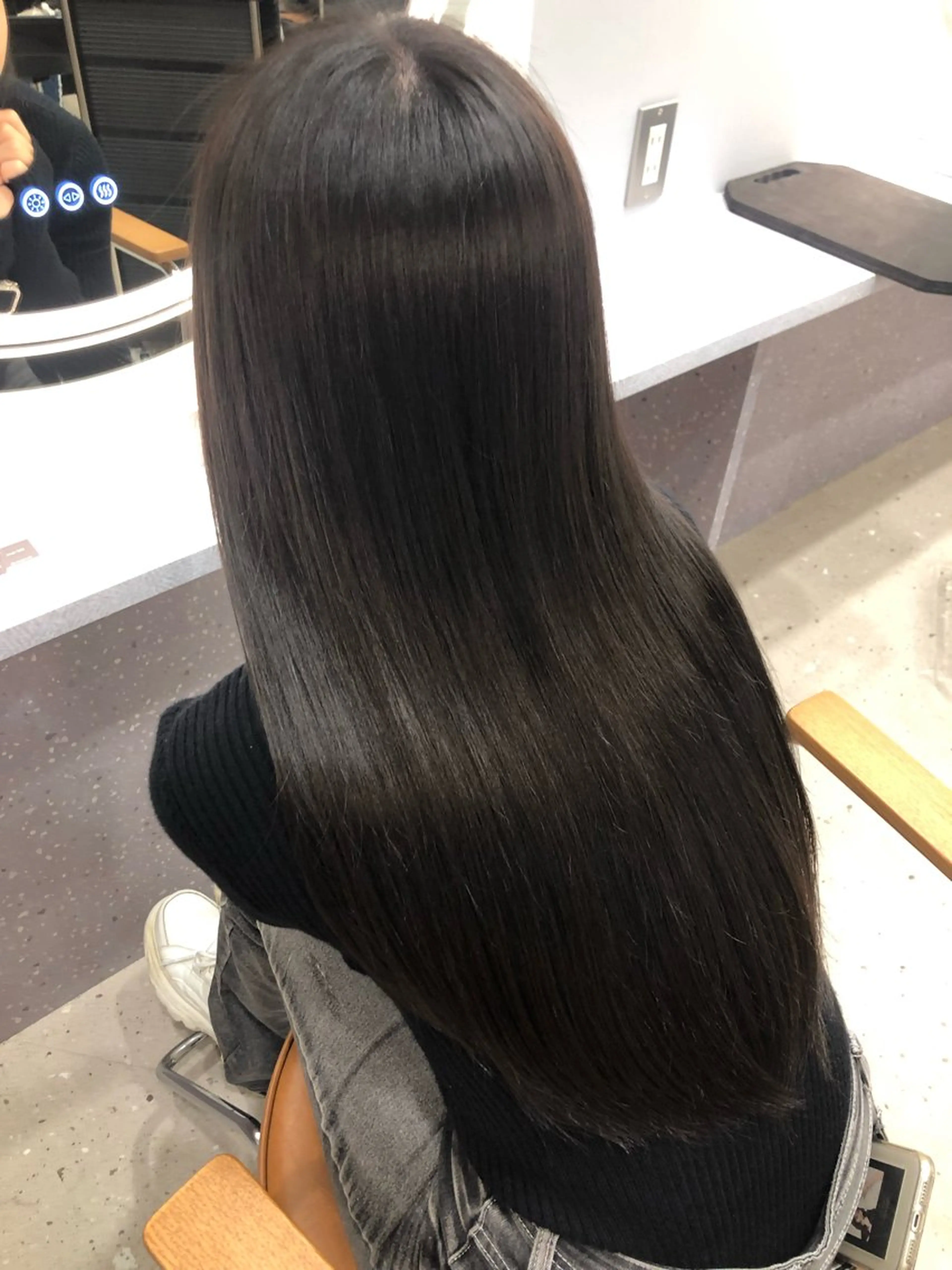 ロング カラー ⭐️店長⭐️ 小淵陸玖のヘアスタイル