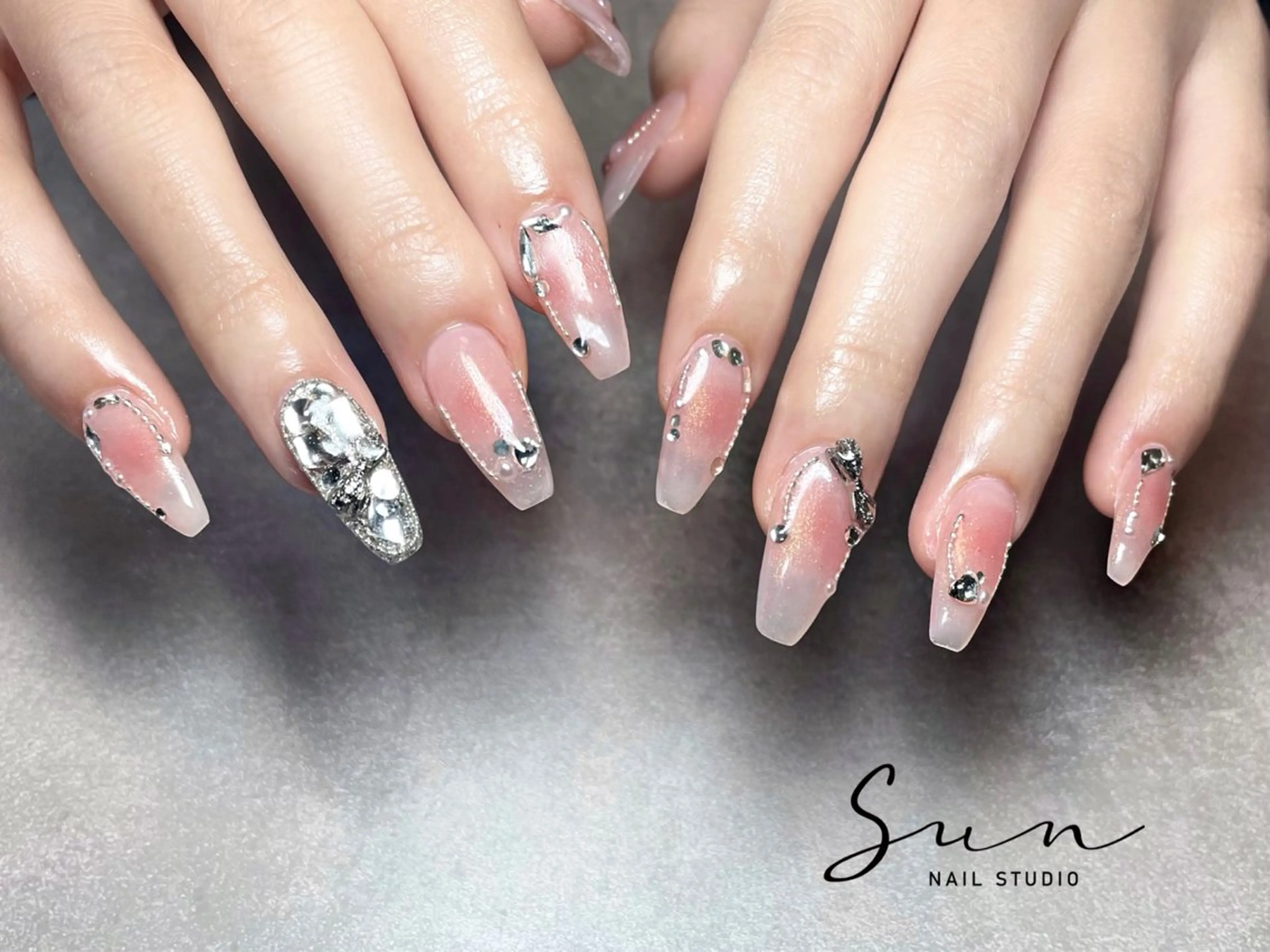 ネイル ハンドネイル ハンドケア SUN nail上本町のネイルデザイン